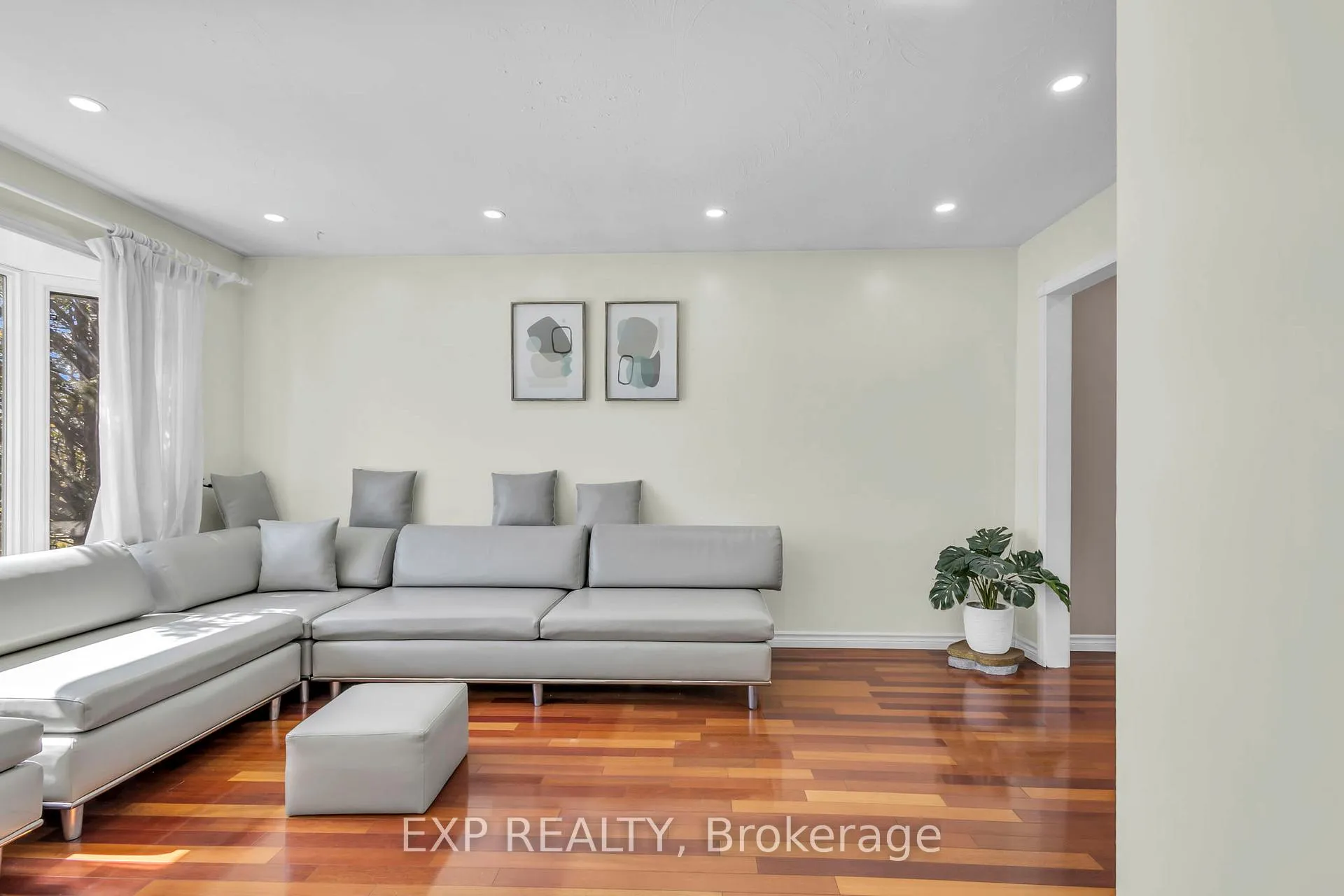 Photo 6 of 146 Bechtel Drive, Kitchener — HOMEH