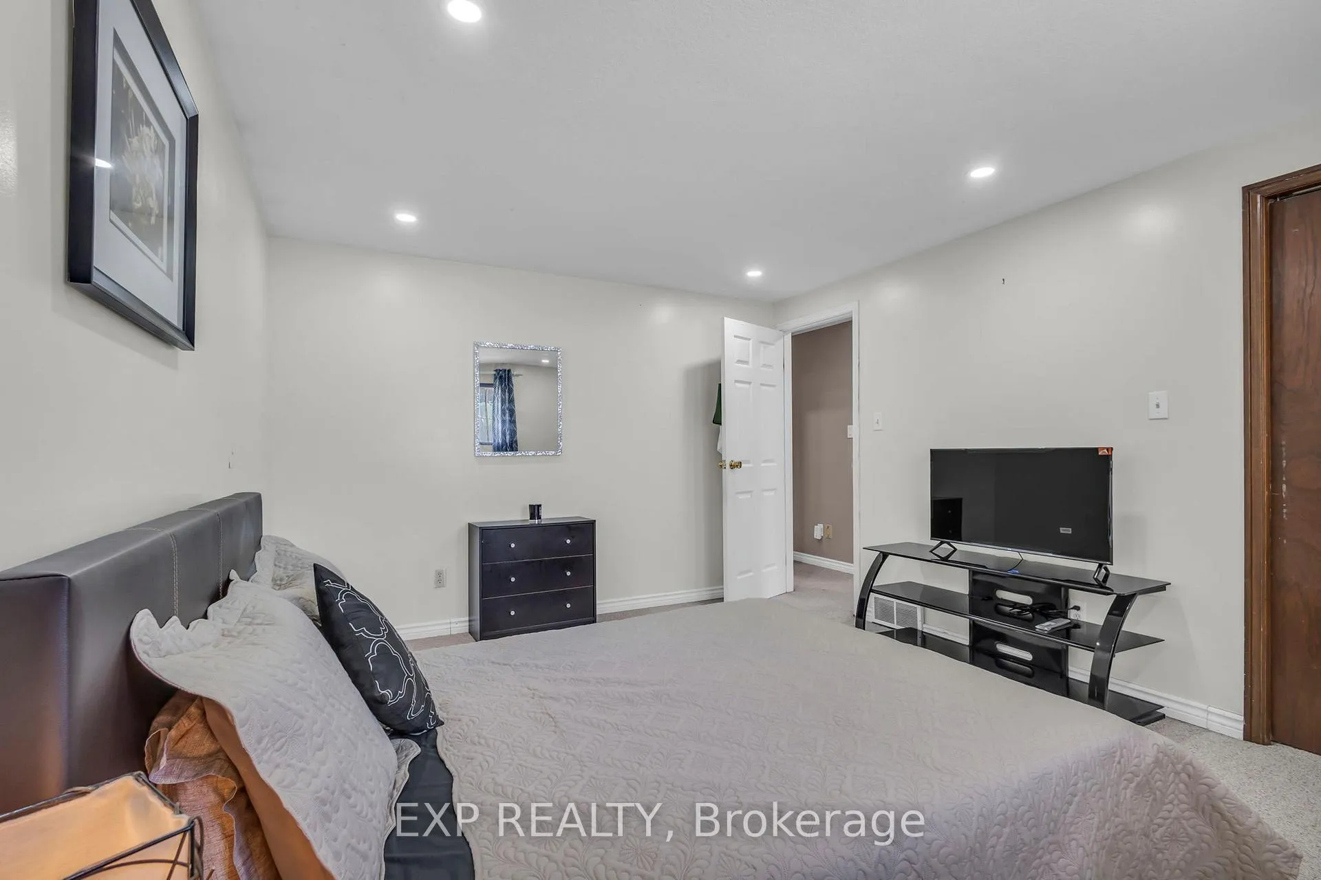 Photo 26 of 146 Bechtel Drive, Kitchener — HOMEH