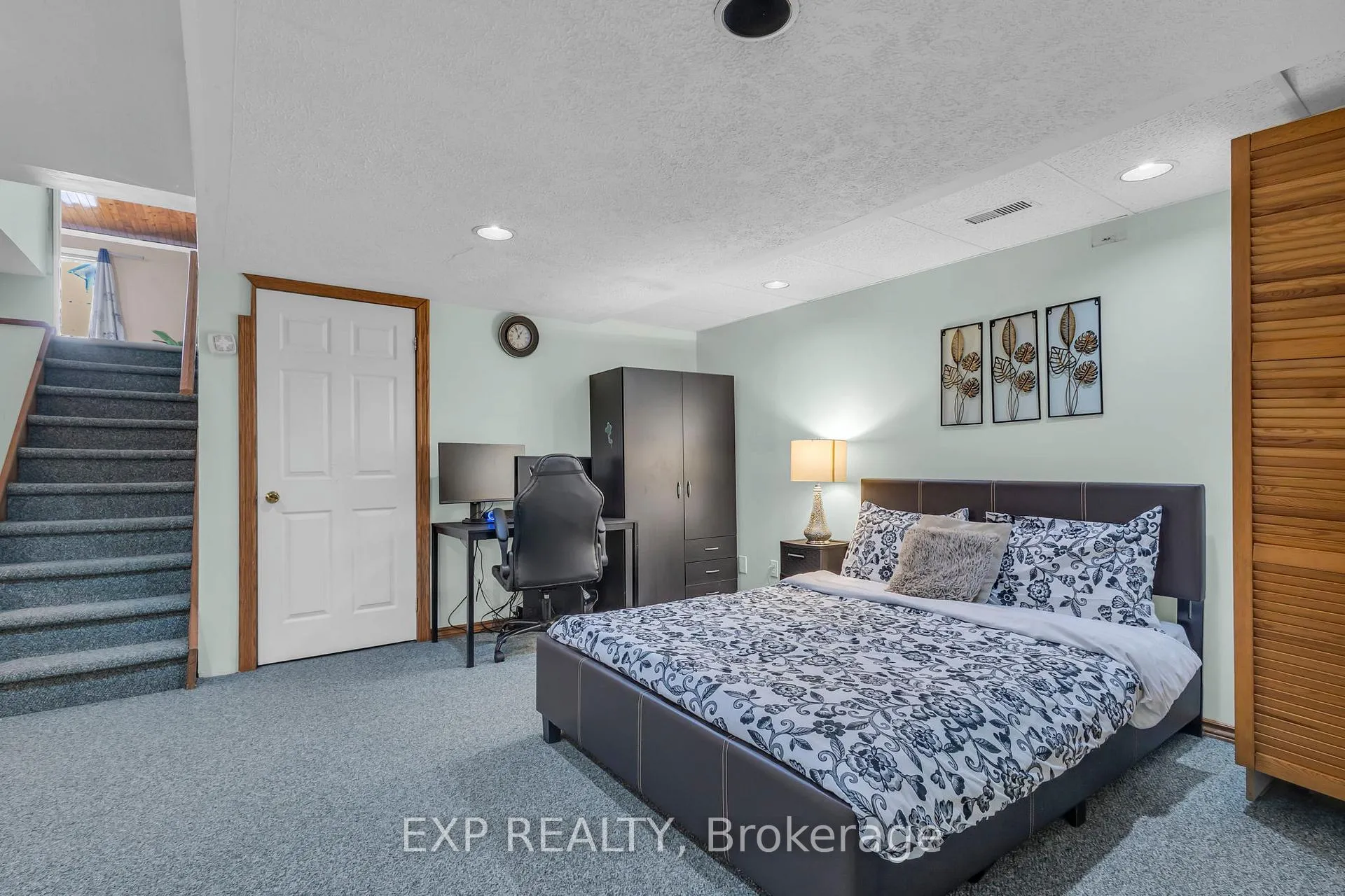 Photo 46 of 146 Bechtel Drive, Kitchener — HOMEH