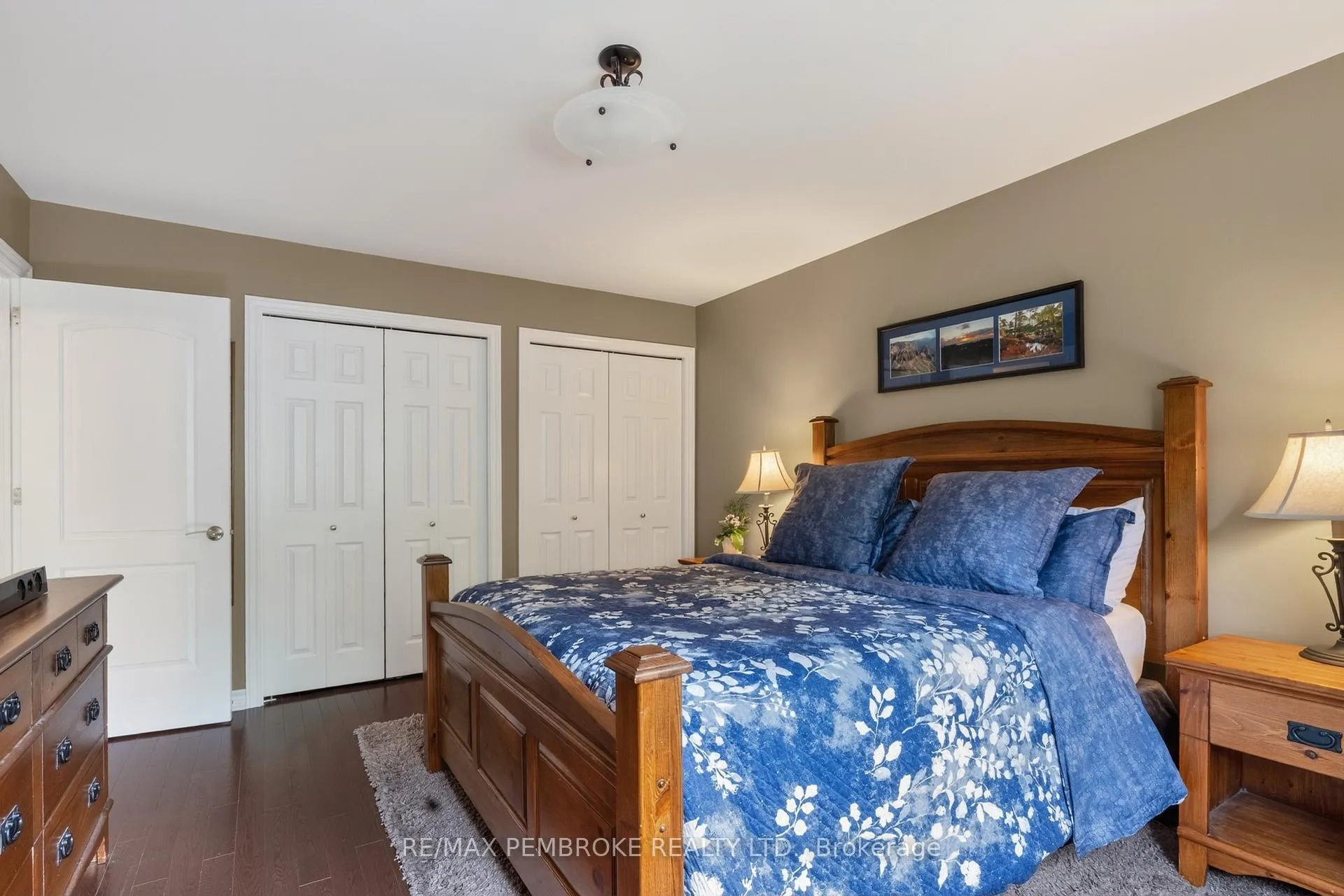 Photo 23 of 61 Oak Avenue, Petawawa — HOMEH
