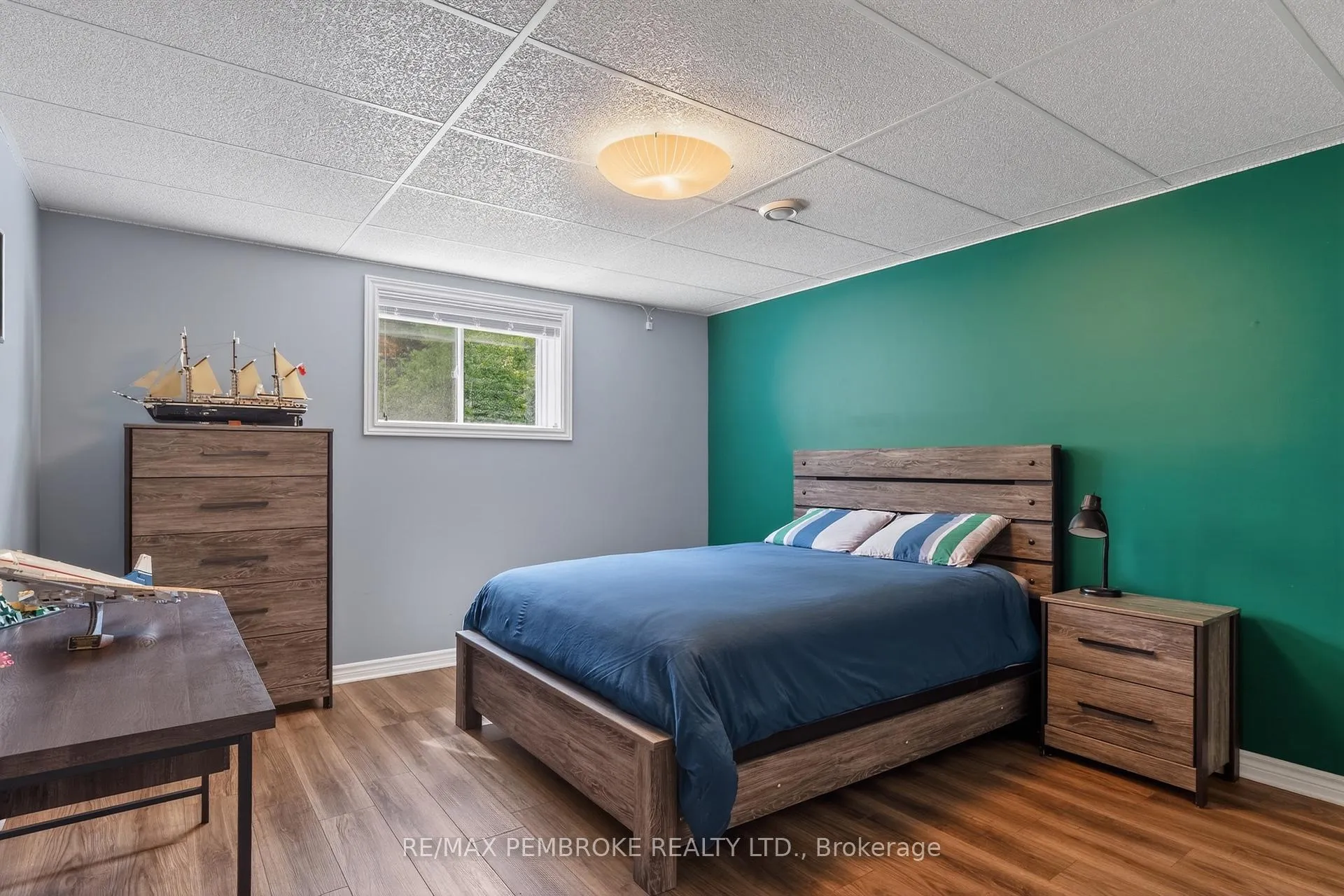 Photo 36 of 61 Oak Avenue, Petawawa — HOMEH