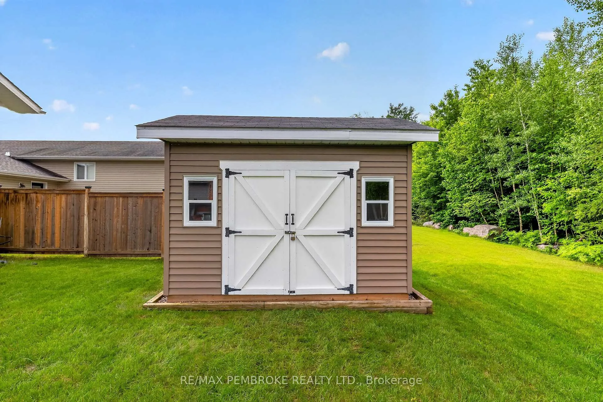 Photo 47 of 61 Oak Avenue, Petawawa — HOMEH