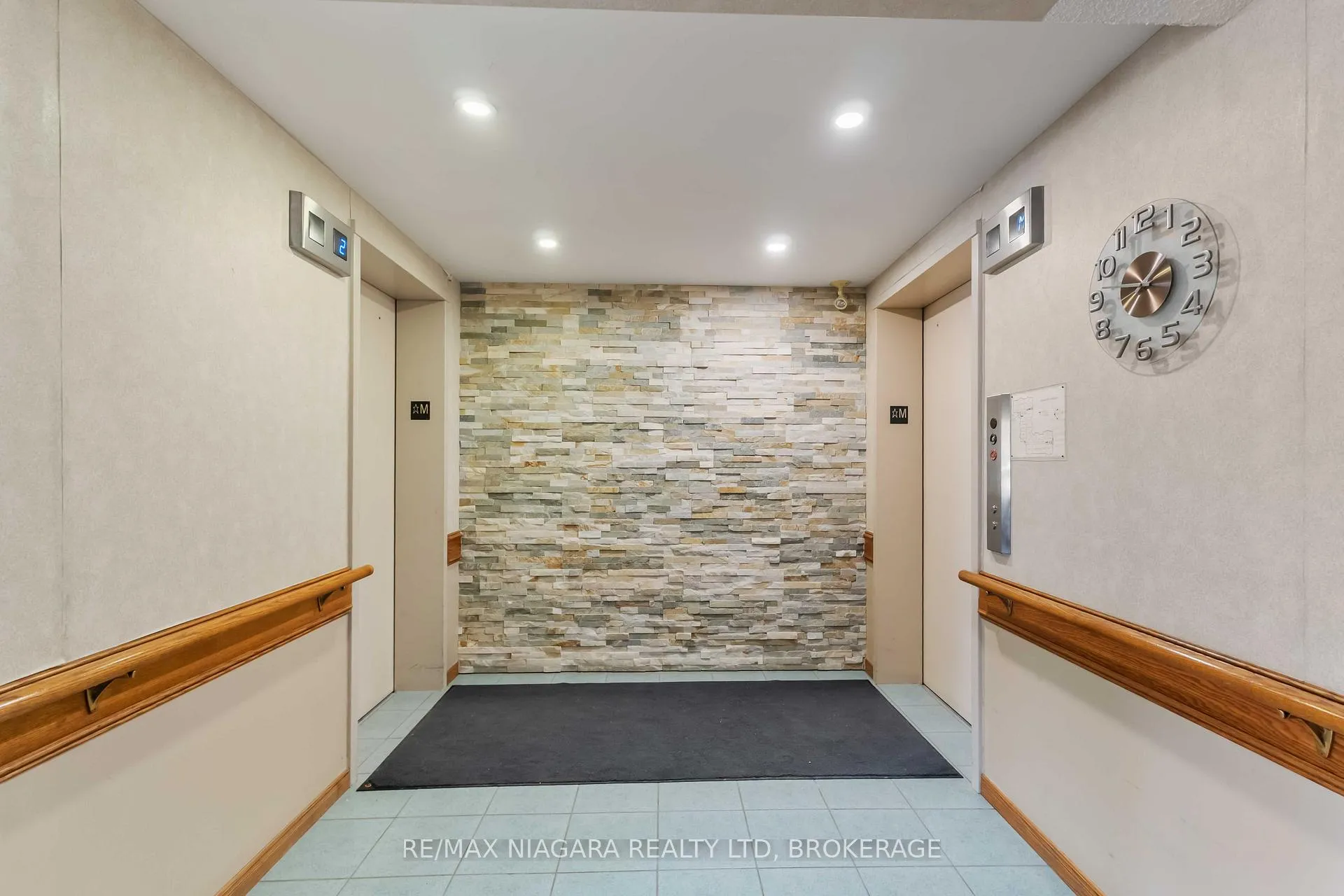 Photo 3 of Unit 210, 3420 Frederick Avenue, Lincoln, Lincoln-Jordan/Vineland — HOMEH
