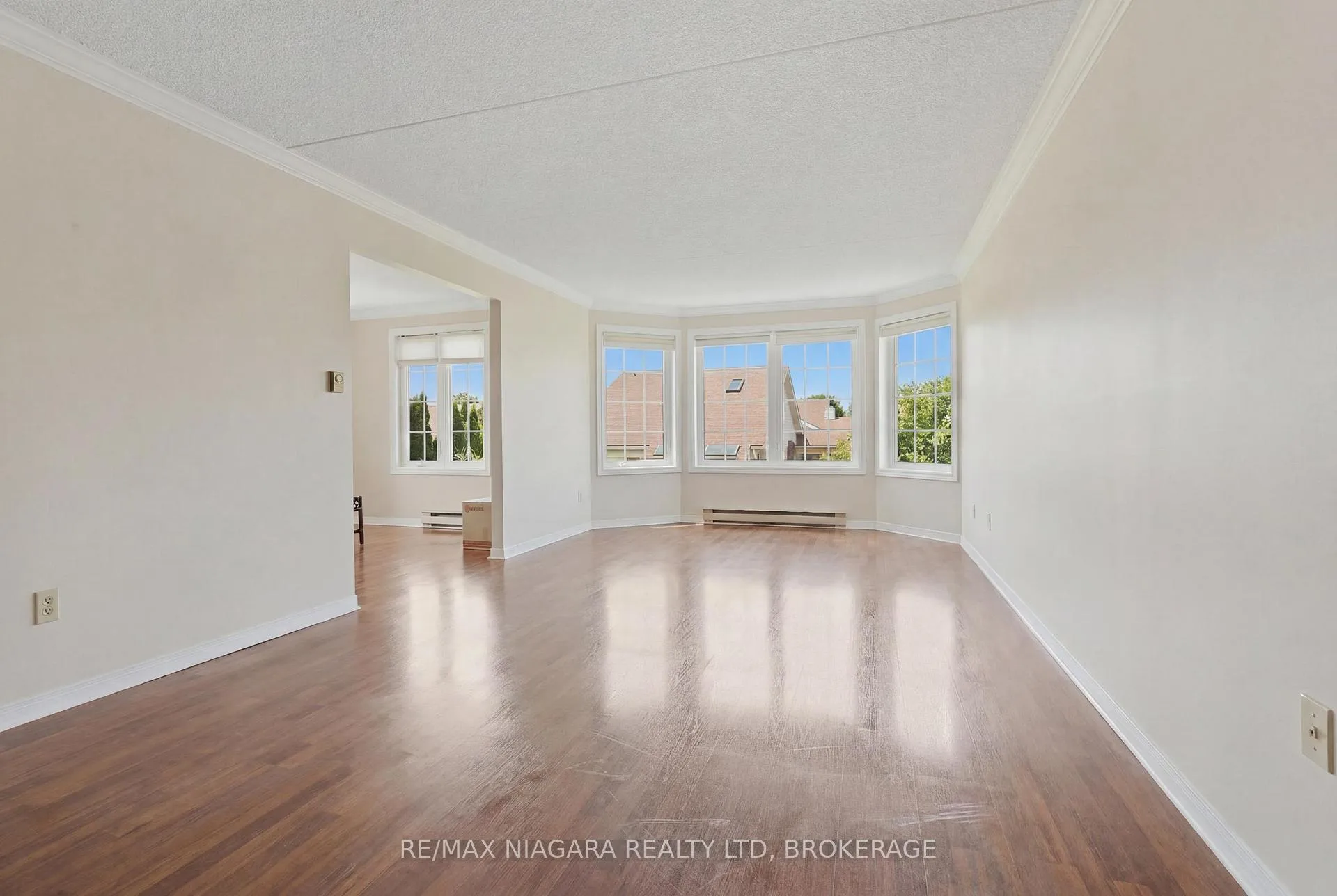 Photo 7 of Unit 210, 3420 Frederick Avenue, Lincoln, Lincoln-Jordan/Vineland — HOMEH