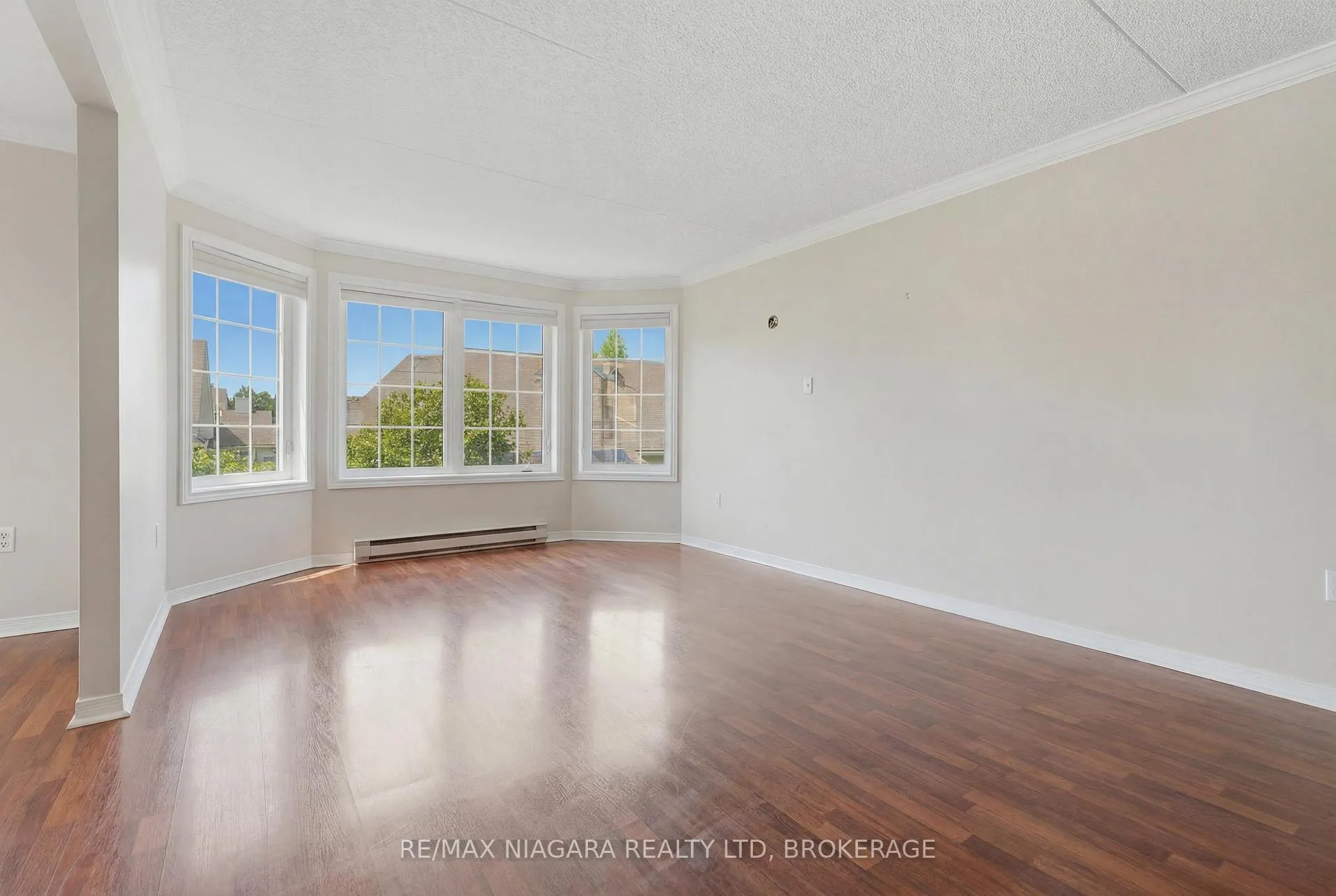 Photo 9 of Unit 210, 3420 Frederick Avenue, Lincoln, Lincoln-Jordan/Vineland — HOMEH