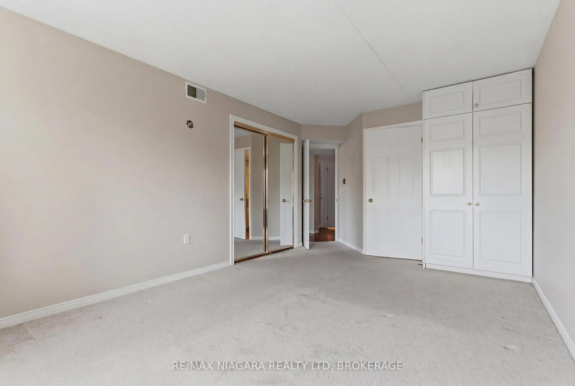 Photo 19 of Unit 210, 3420 Frederick Avenue, Lincoln, Lincoln-Jordan/Vineland — HOMEH