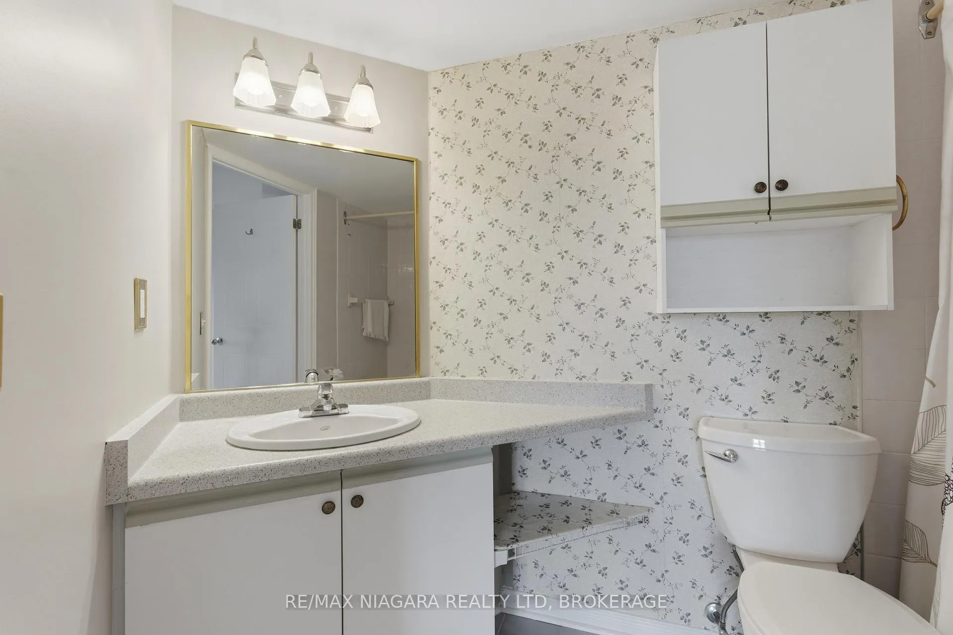Photo 20 of Unit 210, 3420 Frederick Avenue, Lincoln, Lincoln-Jordan/Vineland — HOMEH