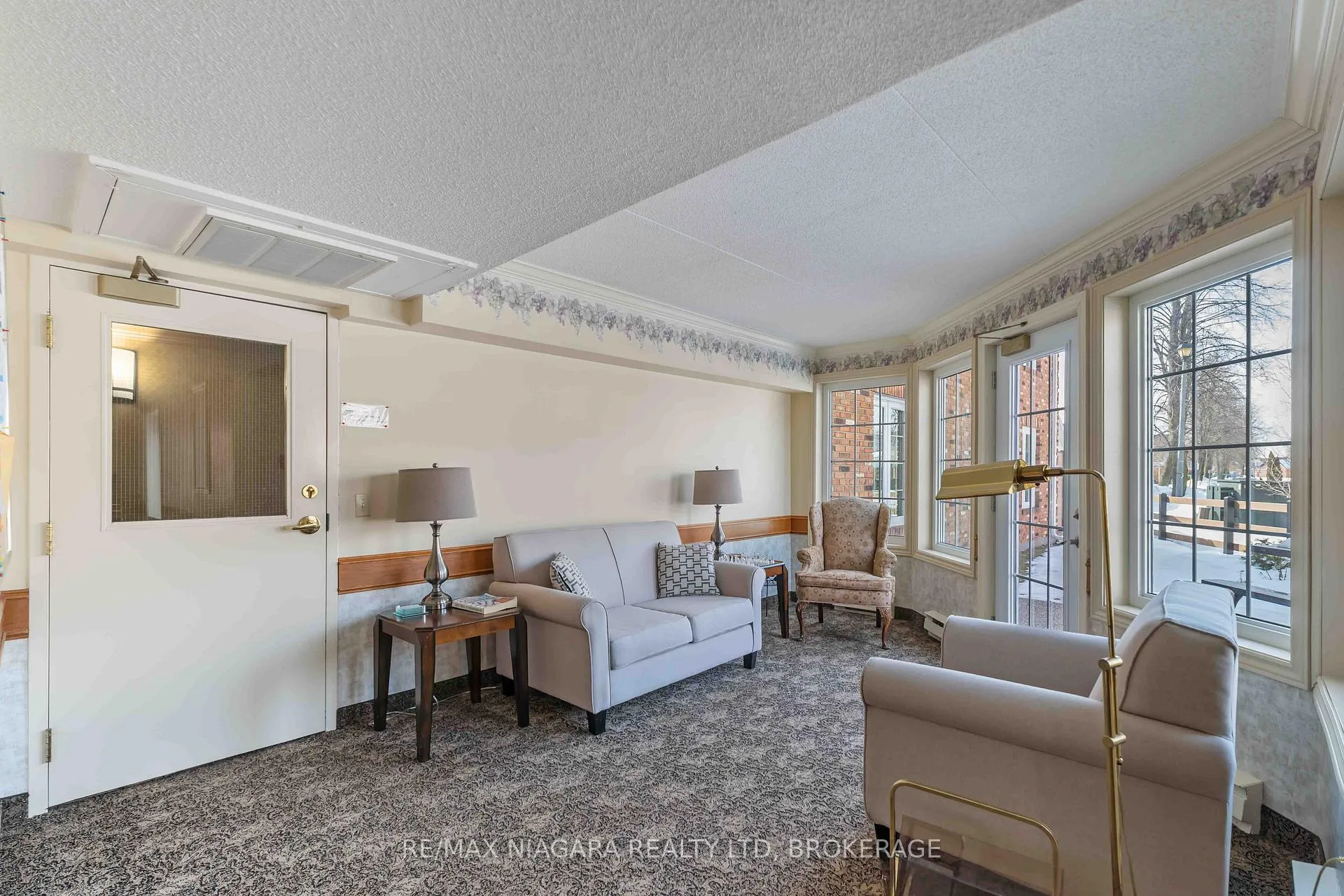 Photo 29 of Unit 210, 3420 Frederick Avenue, Lincoln, Lincoln-Jordan/Vineland — HOMEH