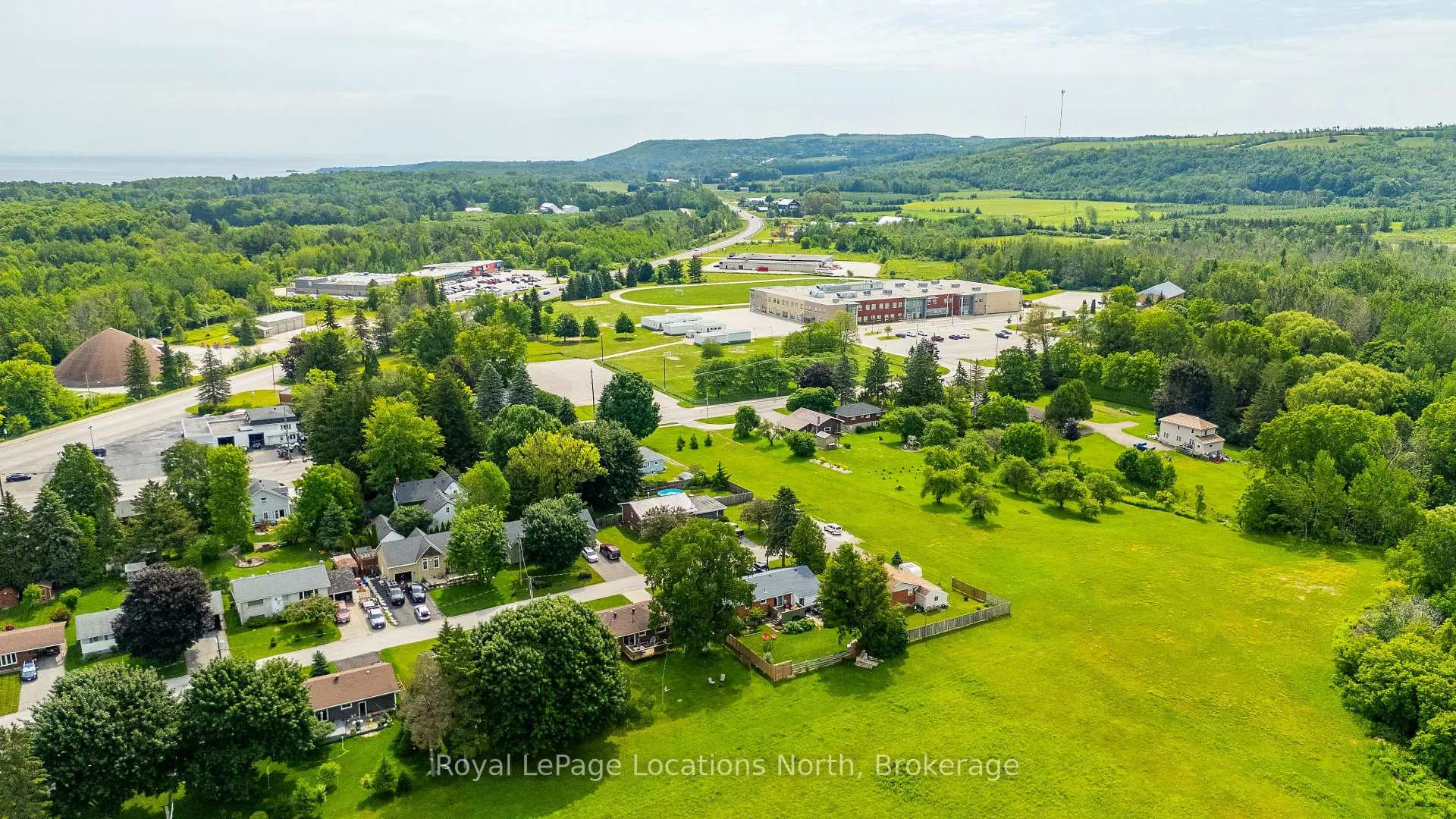 Photo 47 of 76 McKibbon Drive, Meaford — HOMEH