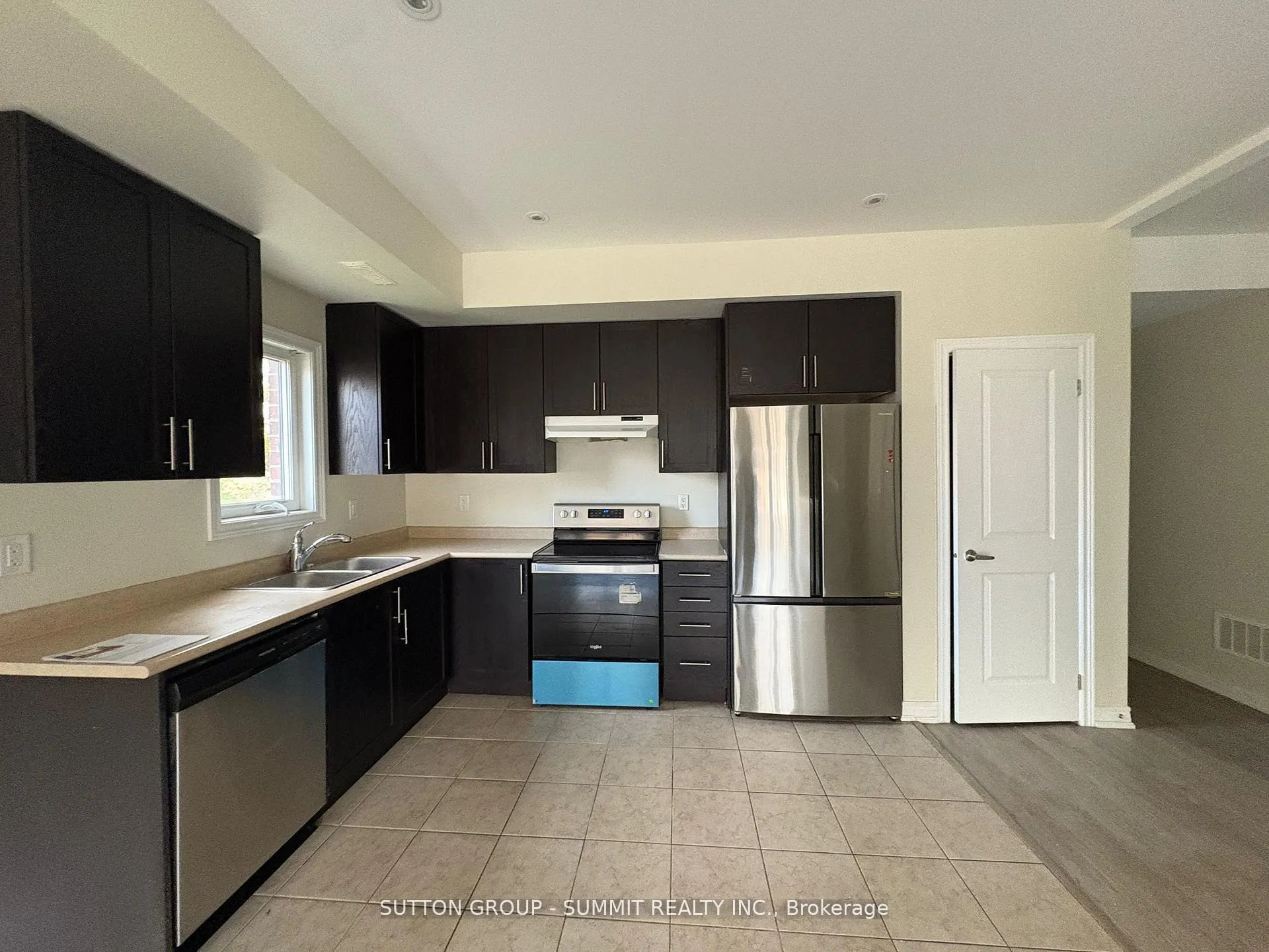 Photo 2 of Unit 2nd Floor, 293 Olive Avenue, Oshawa, Central — HOMEH