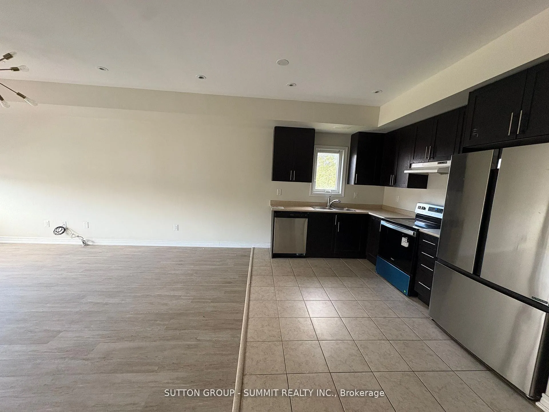 Photo 5 of Unit 2nd Floor, 293 Olive Avenue, Oshawa, Central — HOMEH