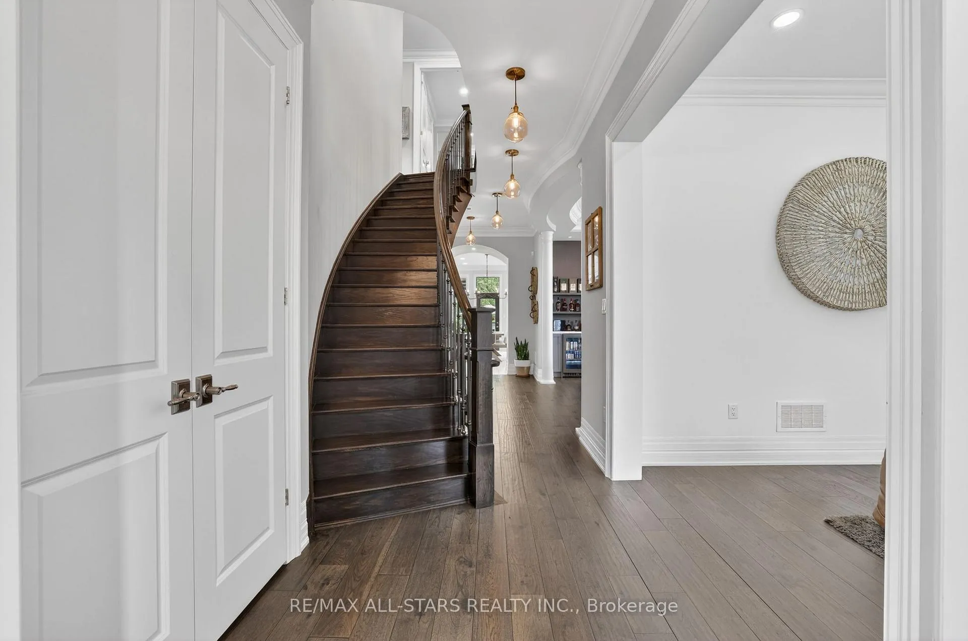 Photo 4 of 10 Forest Grove Court, Aurora, Rural Aurora — HOMEH