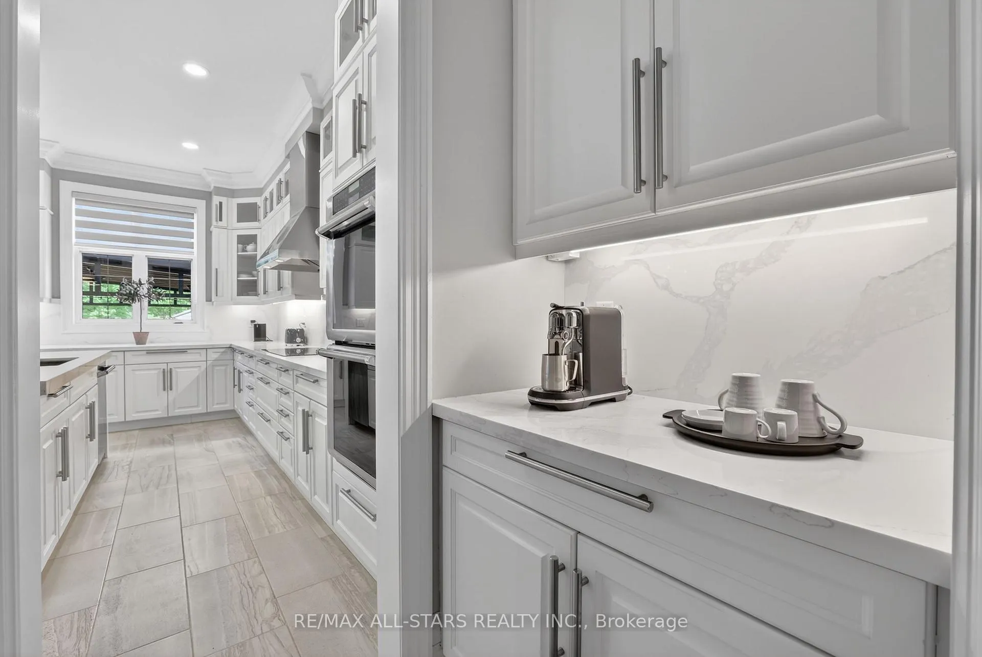 Photo 17 of 10 Forest Grove Court, Aurora, Rural Aurora — HOMEH