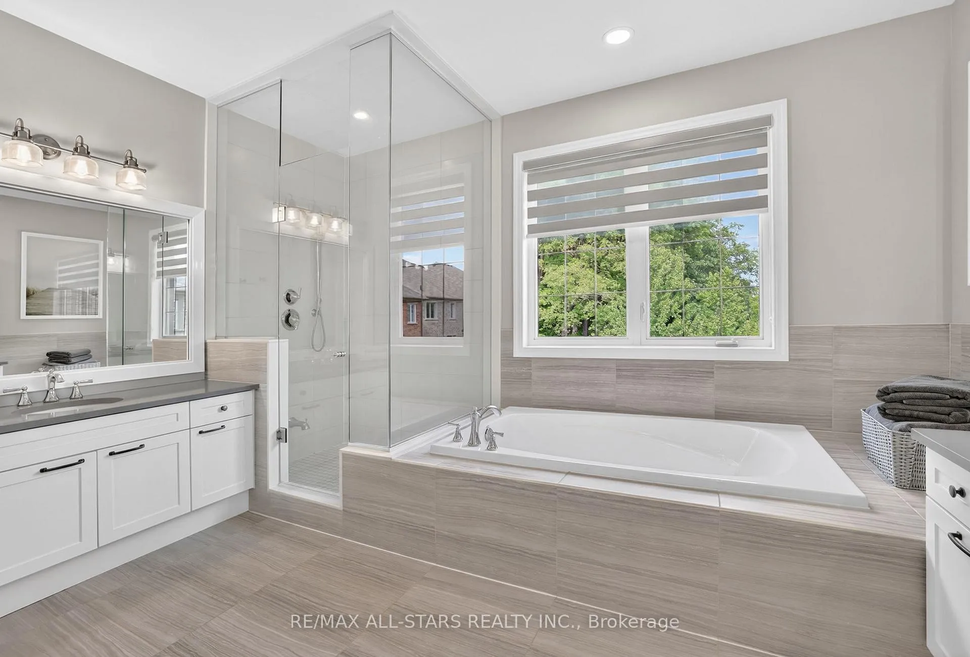 Photo 27 of 10 Forest Grove Court, Aurora, Rural Aurora — HOMEH