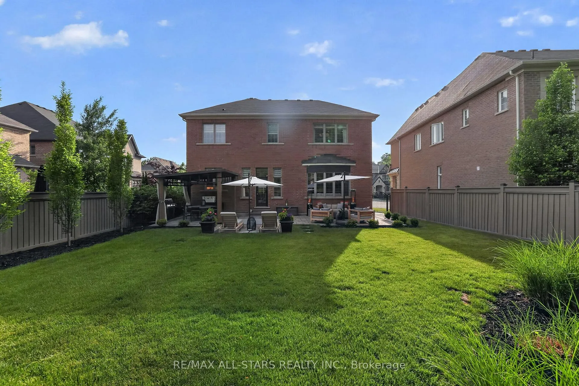 Photo 46 of 10 Forest Grove Court, Aurora, Rural Aurora — HOMEH