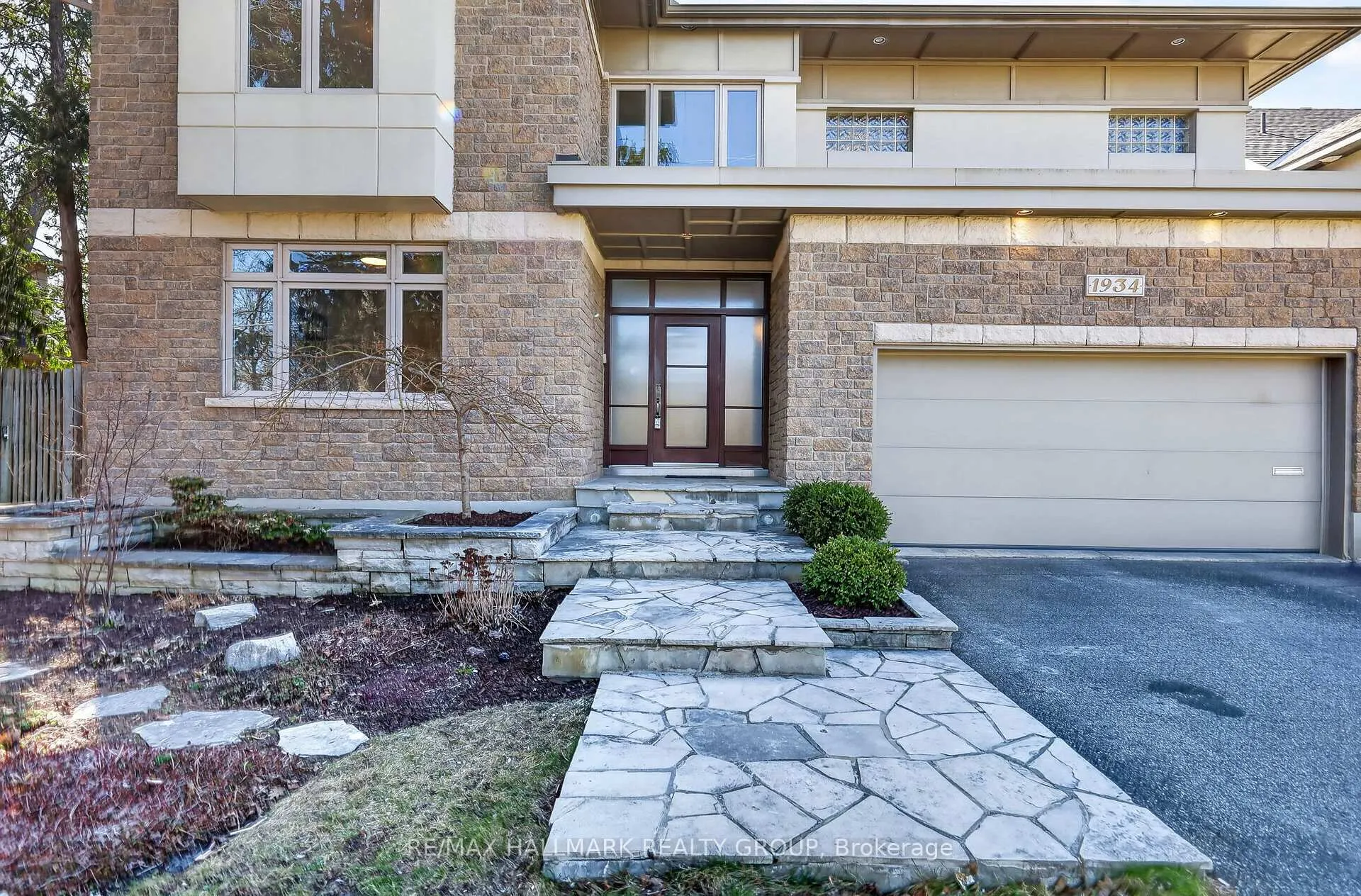 Photo 31 of 1934 Lenester Avenue, Ottawa, McKellar Heights/Glabar Park — HOMEH