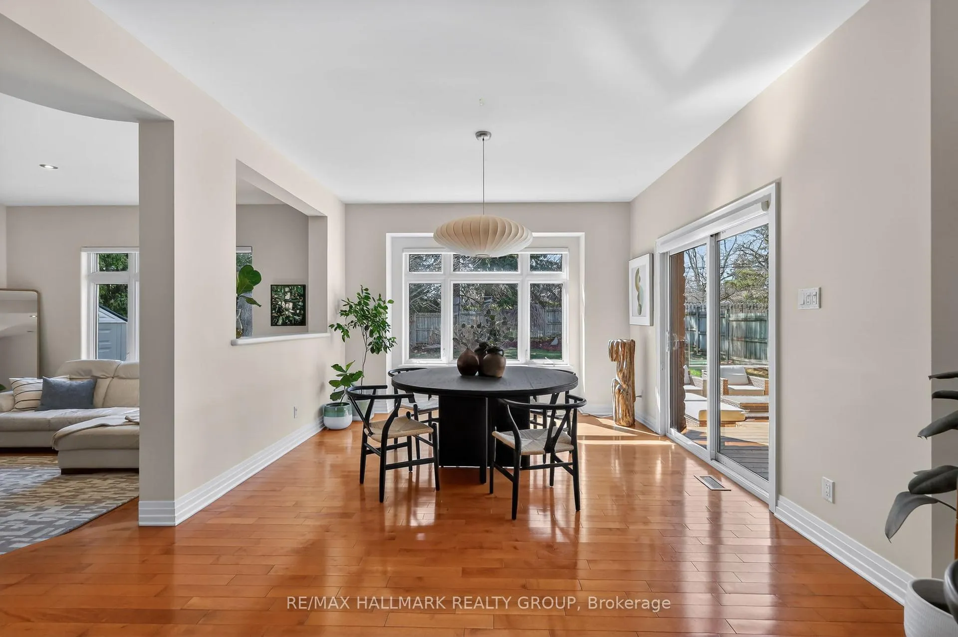 Photo 39 of 1934 Lenester Avenue, Ottawa, McKellar Heights/Glabar Park — HOMEH