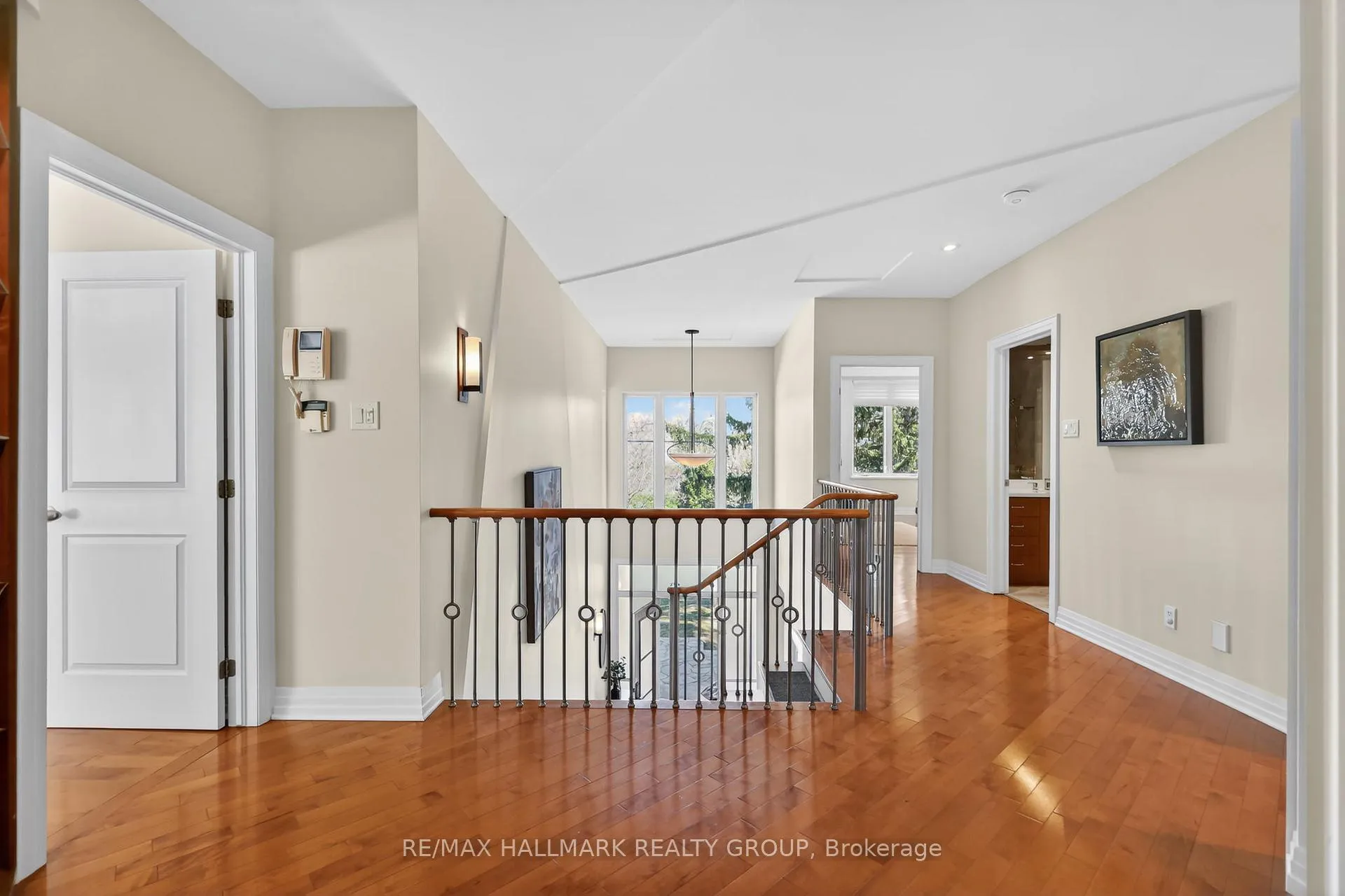 Photo 11 of 1934 Lenester Avenue, Ottawa, McKellar Heights/Glabar Park — HOMEH