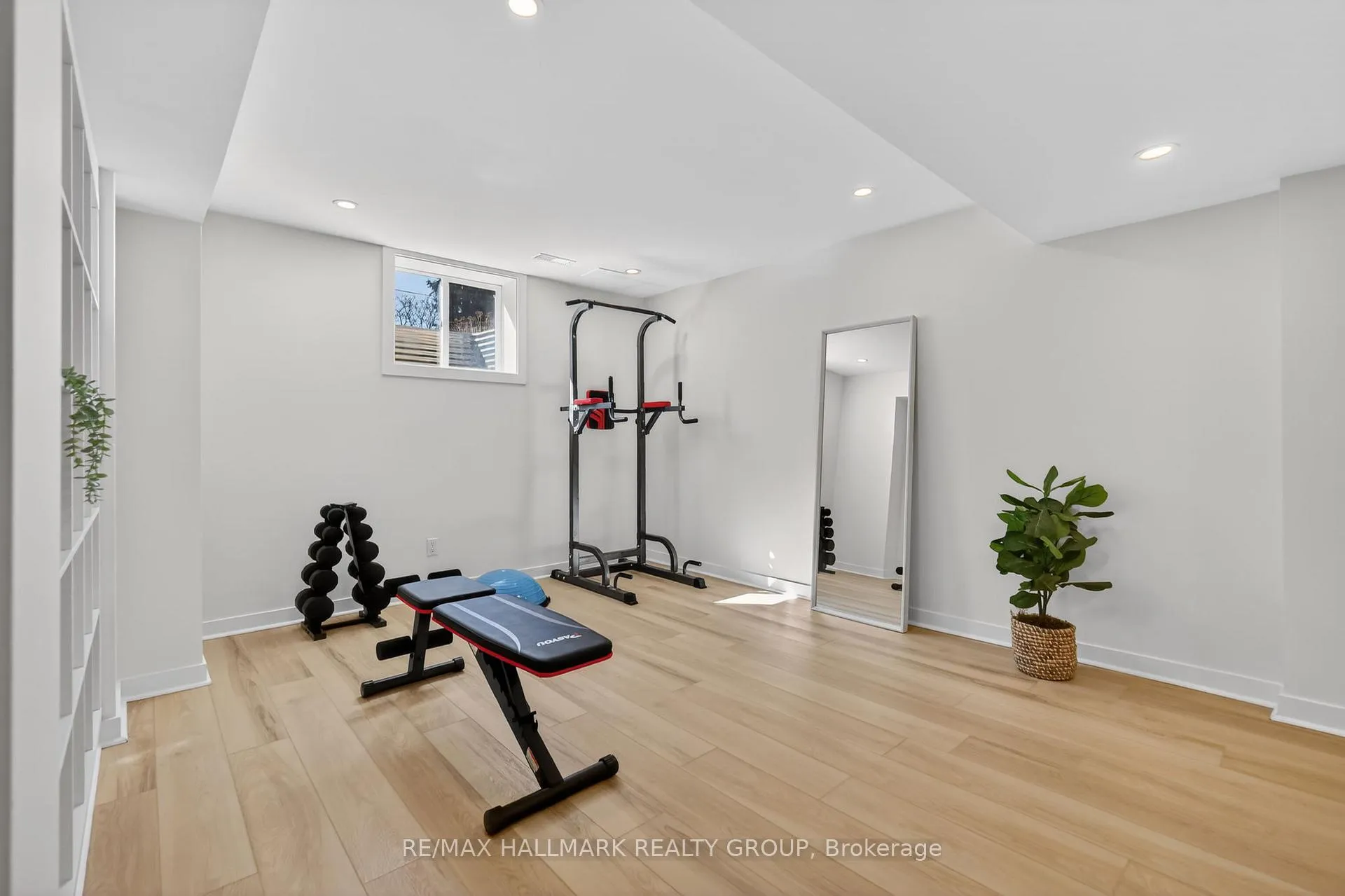 Photo 27 of 1934 Lenester Avenue, Ottawa, McKellar Heights/Glabar Park — HOMEH