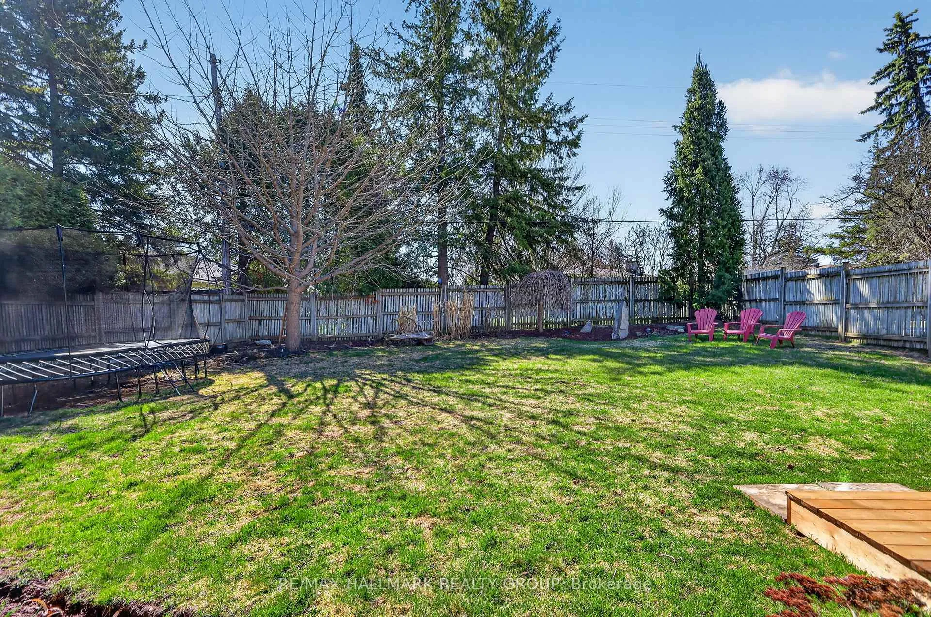 Photo 47 of 1934 Lenester Avenue, Ottawa, McKellar Heights/Glabar Park — HOMEH