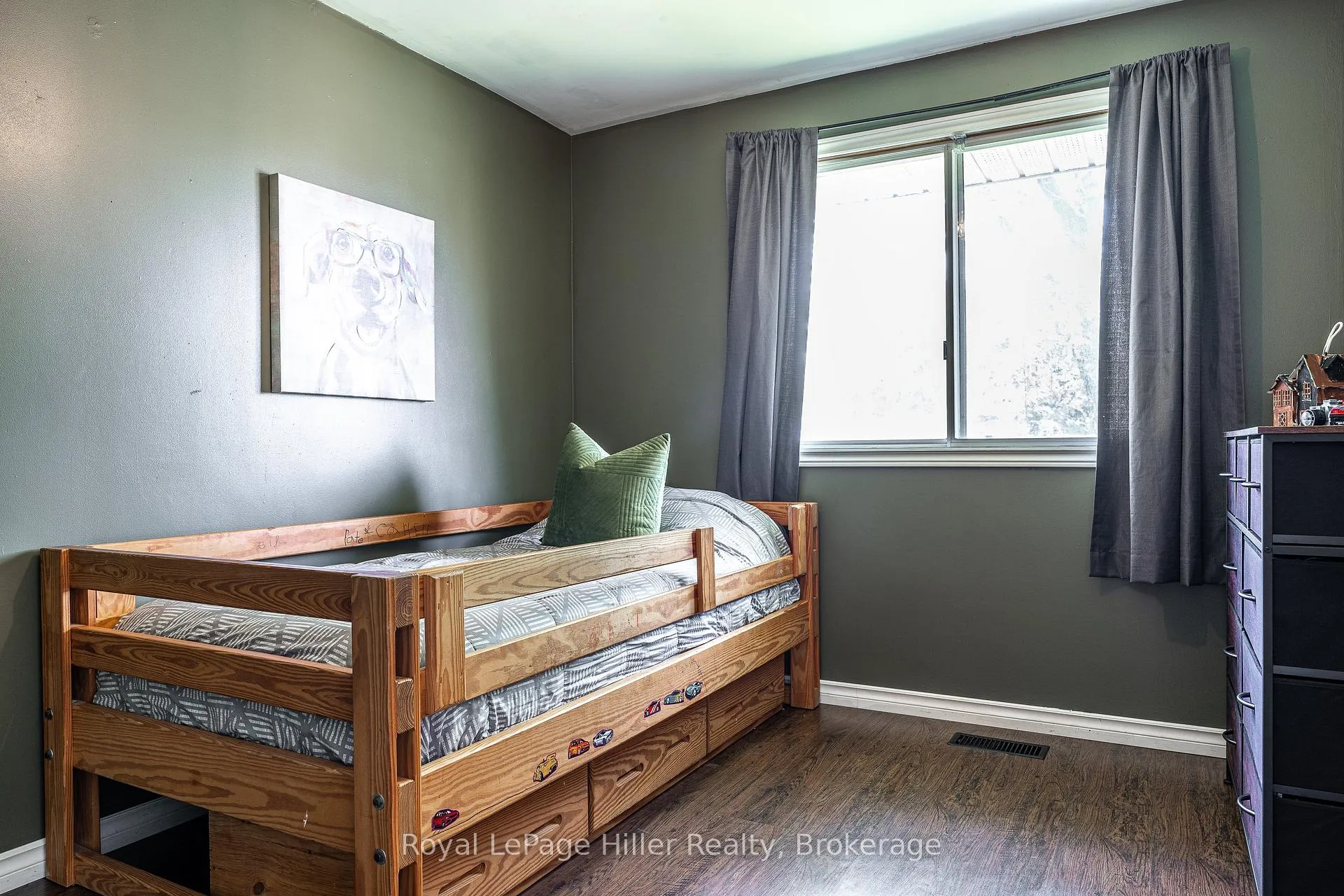 Photo 19 of 9 Simpson Court, Stratford — HOMEH