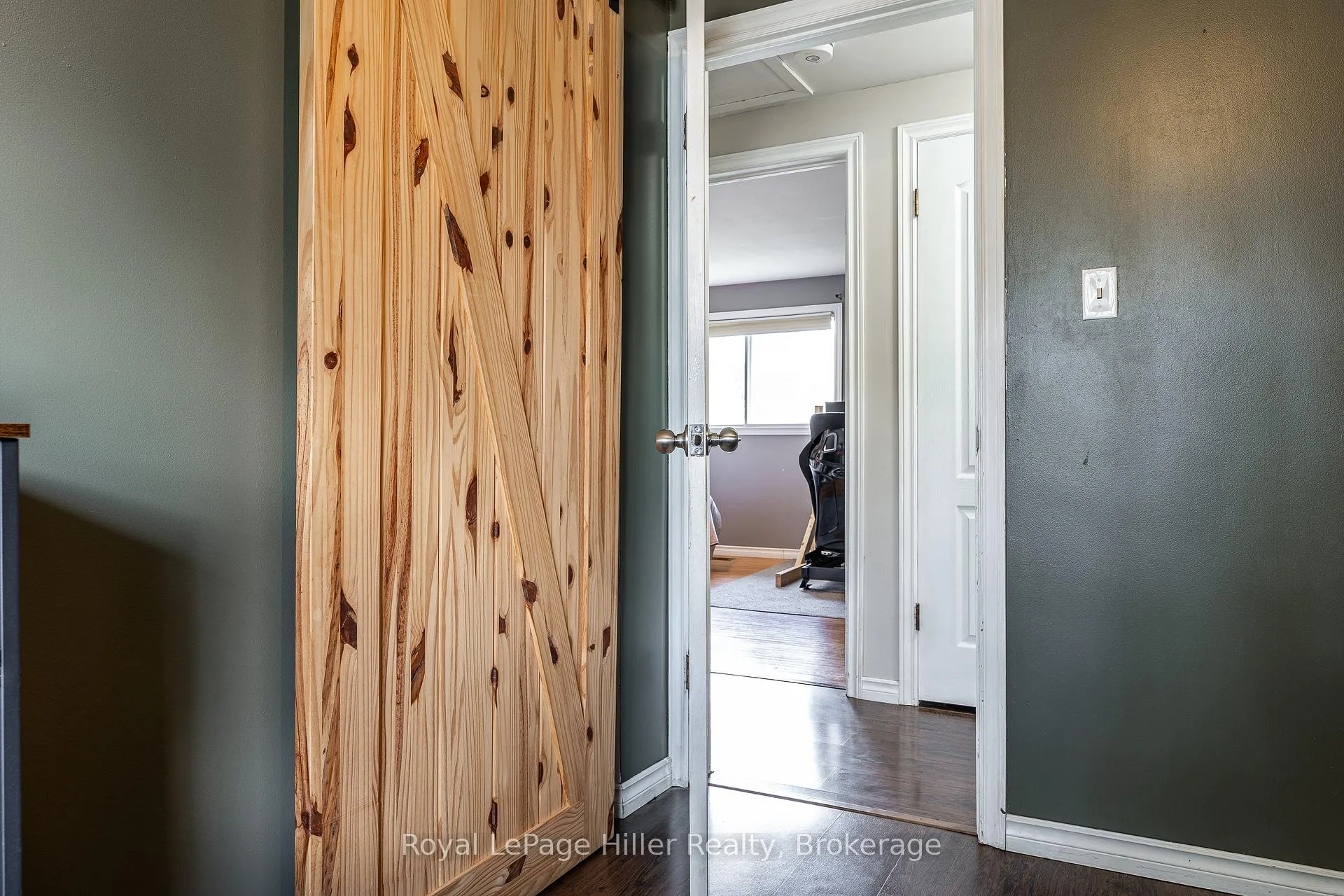 Photo 20 of 9 Simpson Court, Stratford — HOMEH