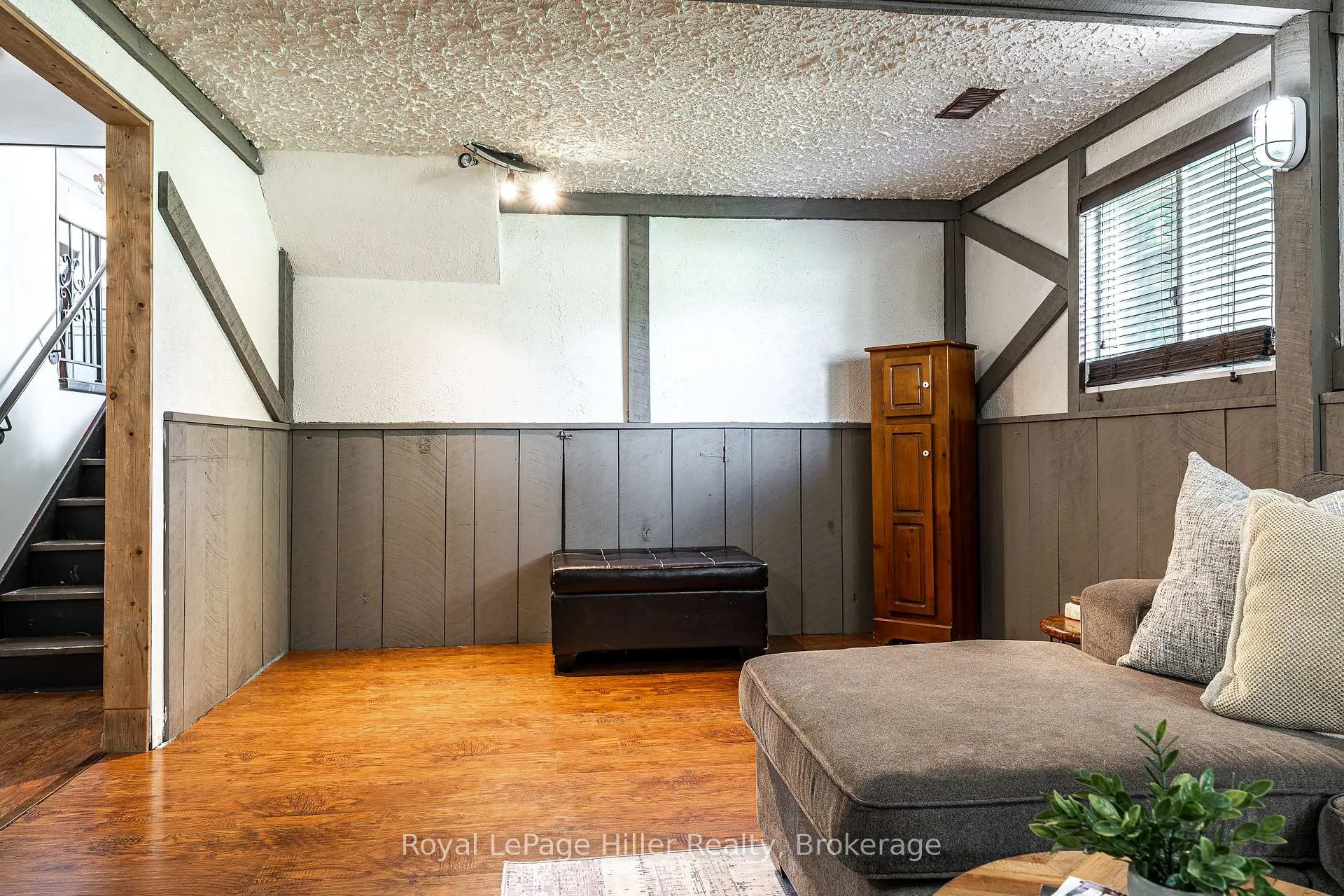 Photo 33 of 9 Simpson Court, Stratford — HOMEH