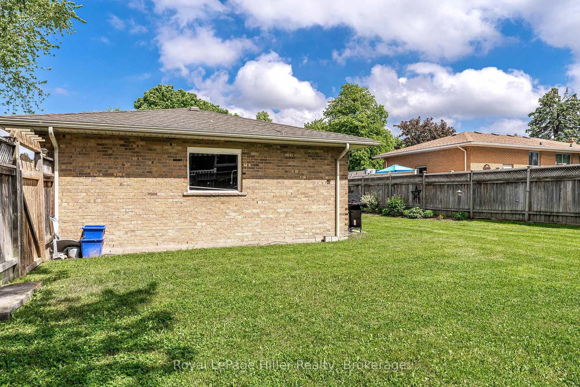 Photo 36 of 9 Simpson Court, Stratford — HOMEH