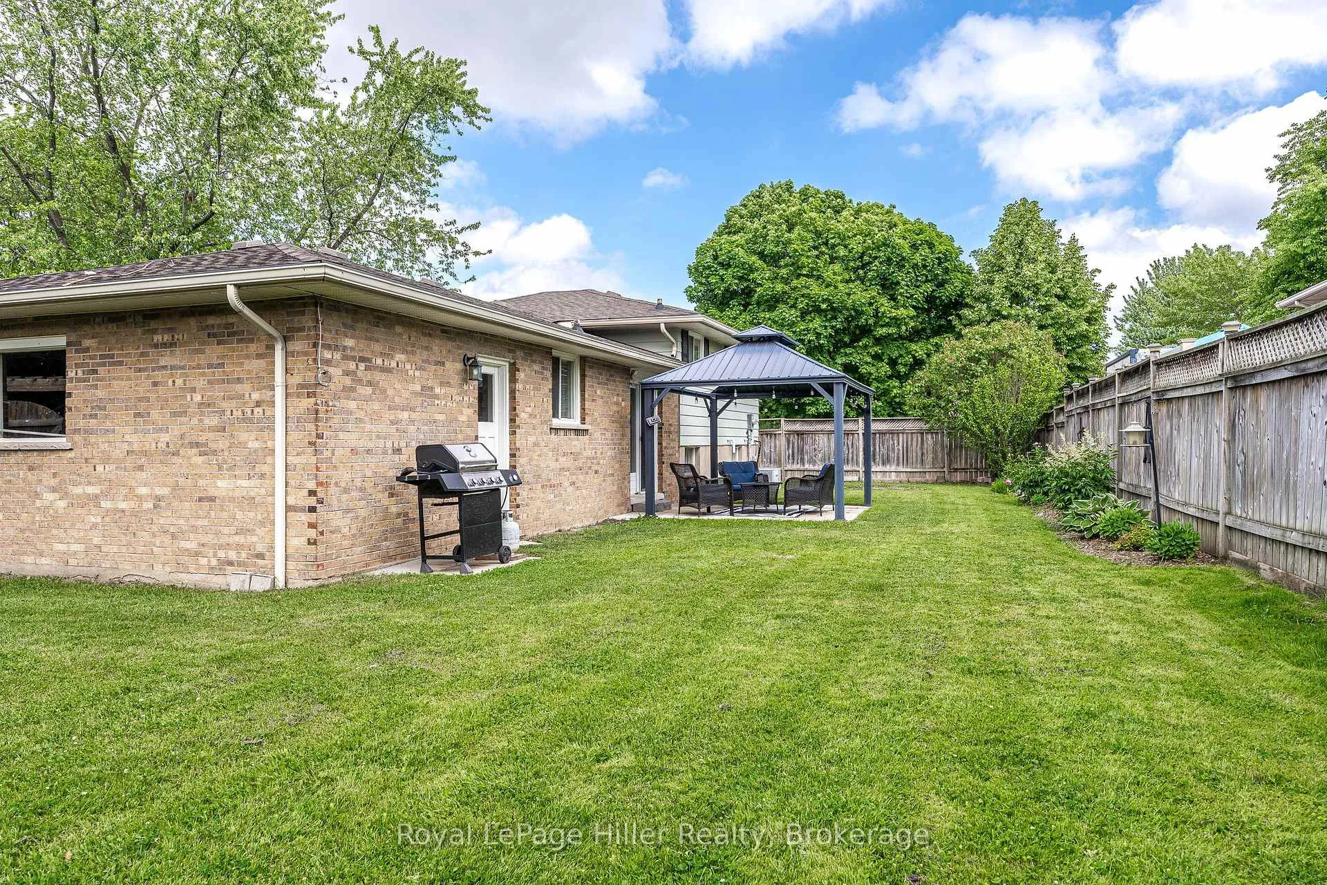 Photo 38 of 9 Simpson Court, Stratford — HOMEH