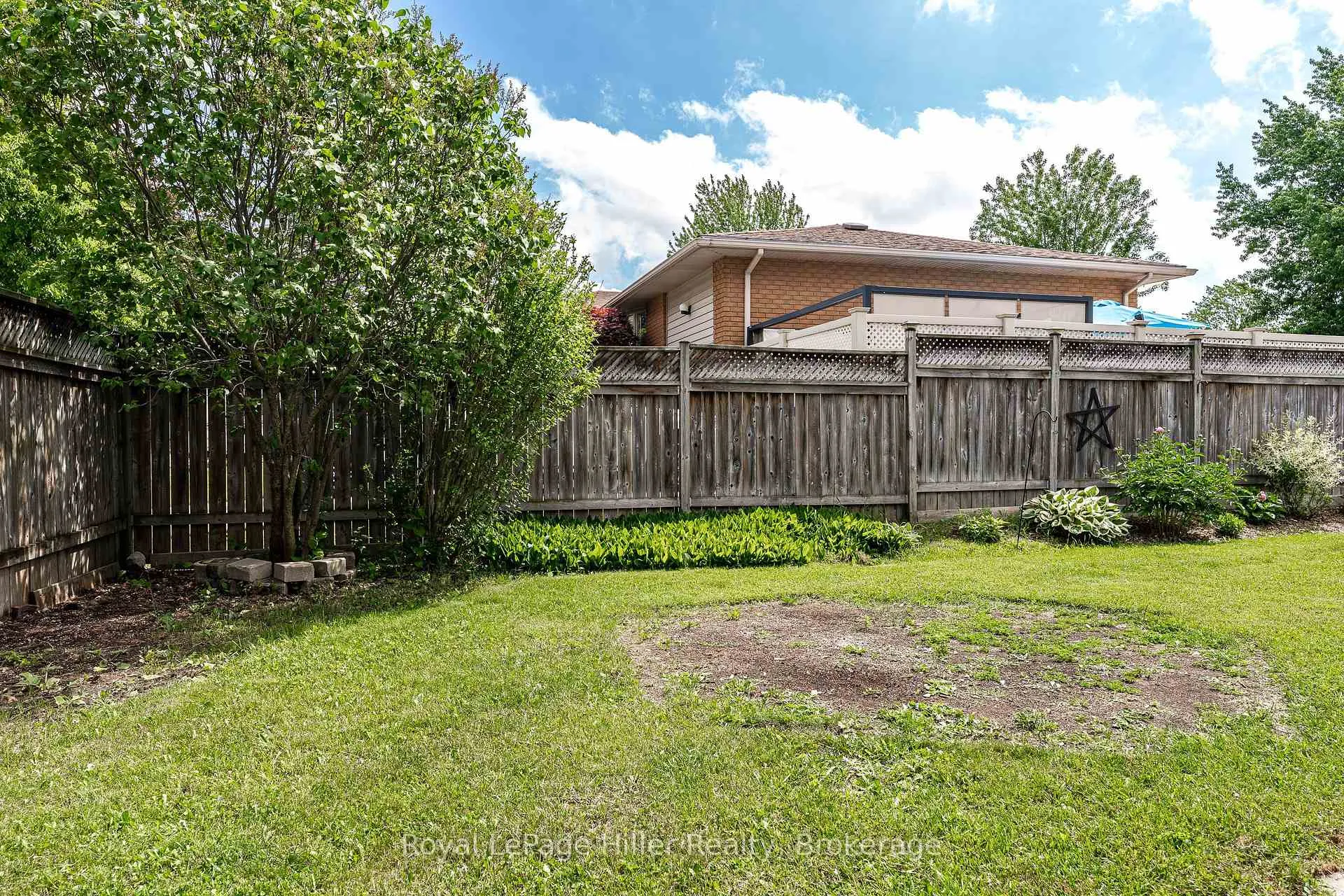 Photo 41 of 9 Simpson Court, Stratford — HOMEH