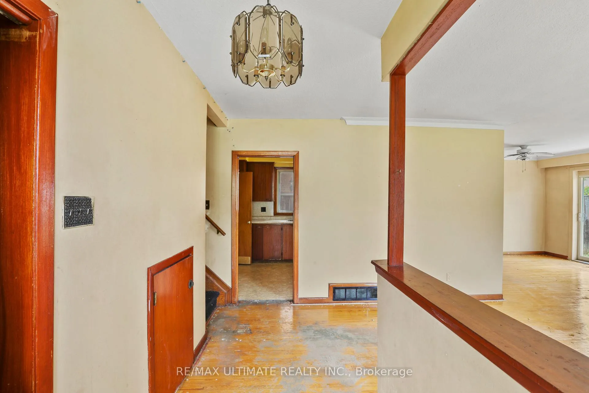 Photo 11 of 7 Eastpark Boulevard, Scarborough, Woburn — HOMEH