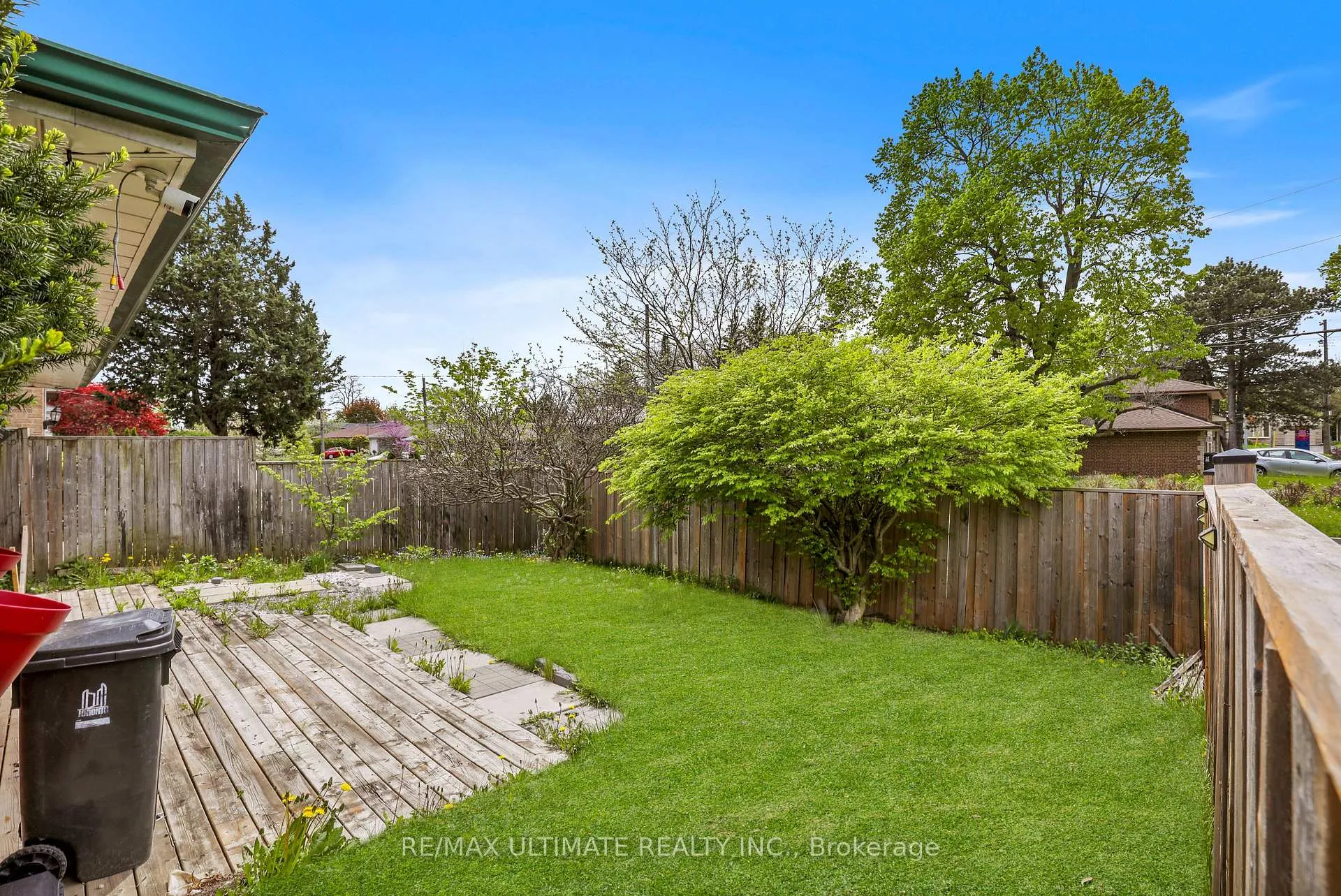 Photo 22 of 7 Eastpark Boulevard, Scarborough, Woburn — HOMEH