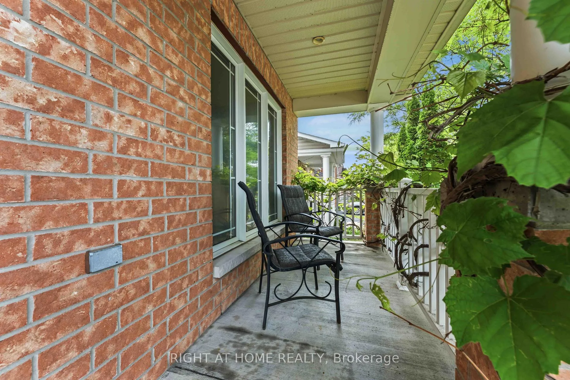 Photo 3 of 467 Paul Metivier Drive, Ottawa, Barrhaven - Strandherd — HOMEH