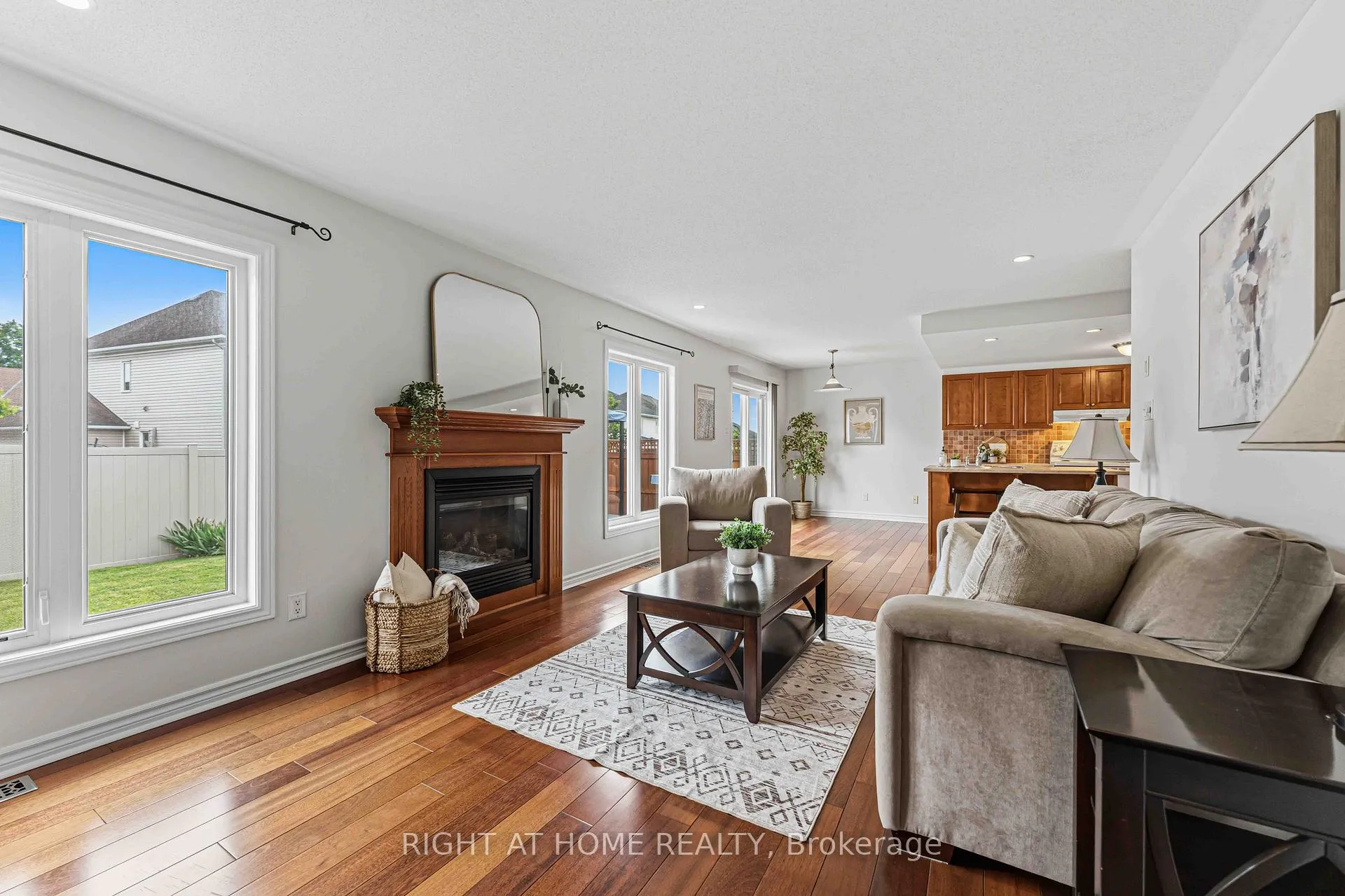Photo 16 of 467 Paul Metivier Drive, Ottawa, Barrhaven - Strandherd — HOMEH