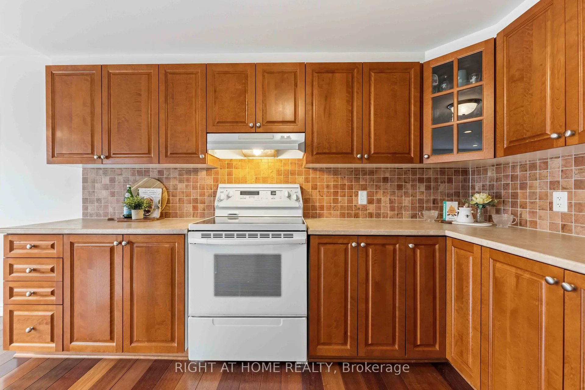 Photo 19 of 467 Paul Metivier Drive, Ottawa, Barrhaven - Strandherd — HOMEH