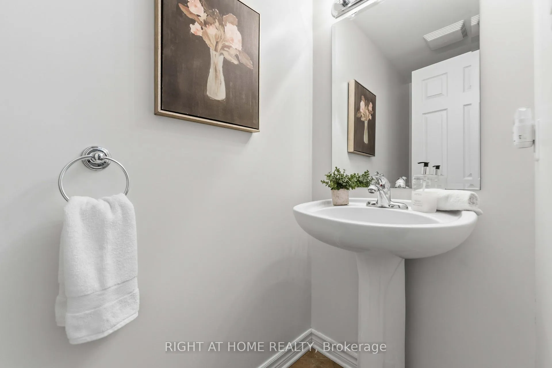 Photo 22 of 467 Paul Metivier Drive, Ottawa, Barrhaven - Strandherd — HOMEH