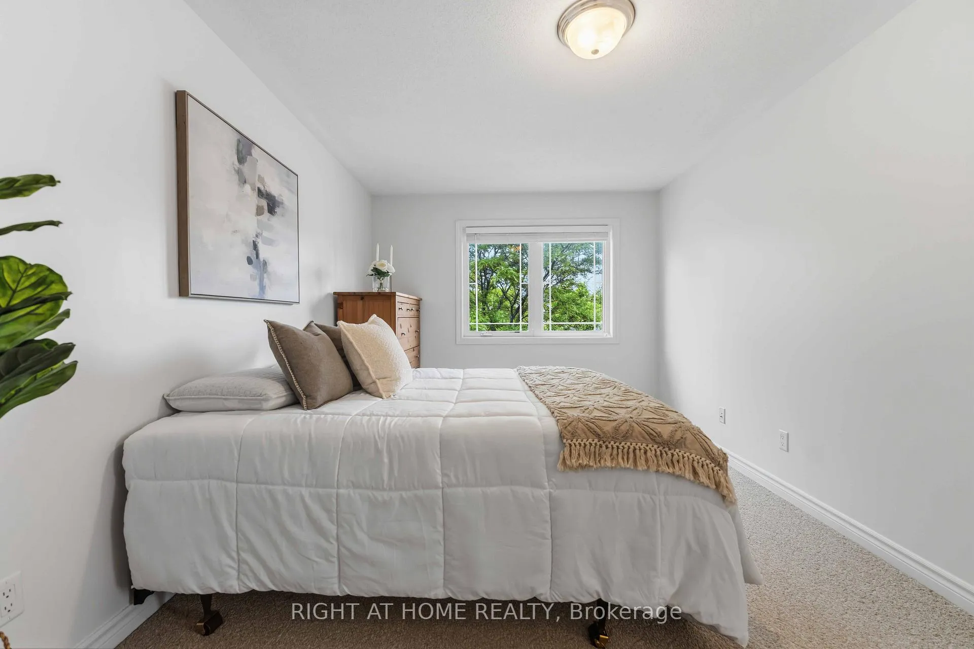 Photo 31 of 467 Paul Metivier Drive, Ottawa, Barrhaven - Strandherd — HOMEH