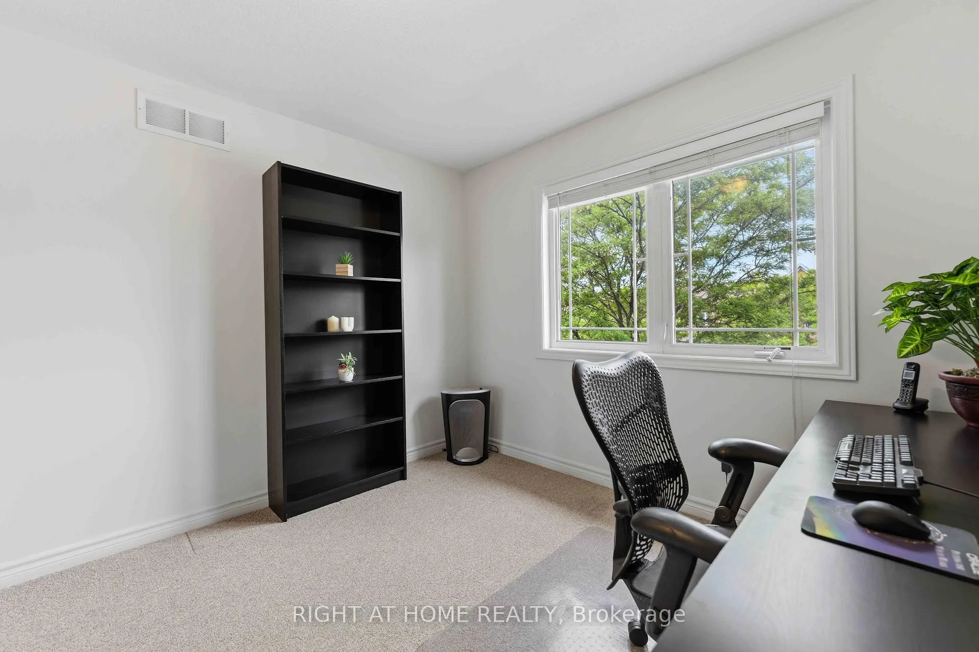 Photo 32 of 467 Paul Metivier Drive, Ottawa, Barrhaven - Strandherd — HOMEH