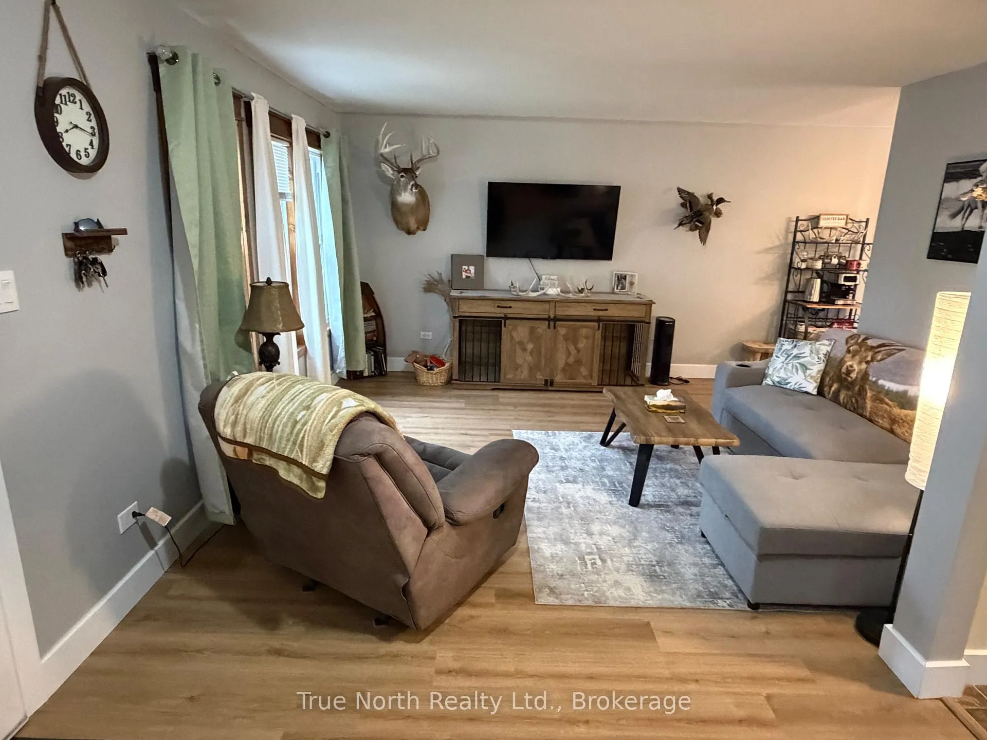 Photo 4 of 35 Devonshire Street, Kapuskasing — HOMEH