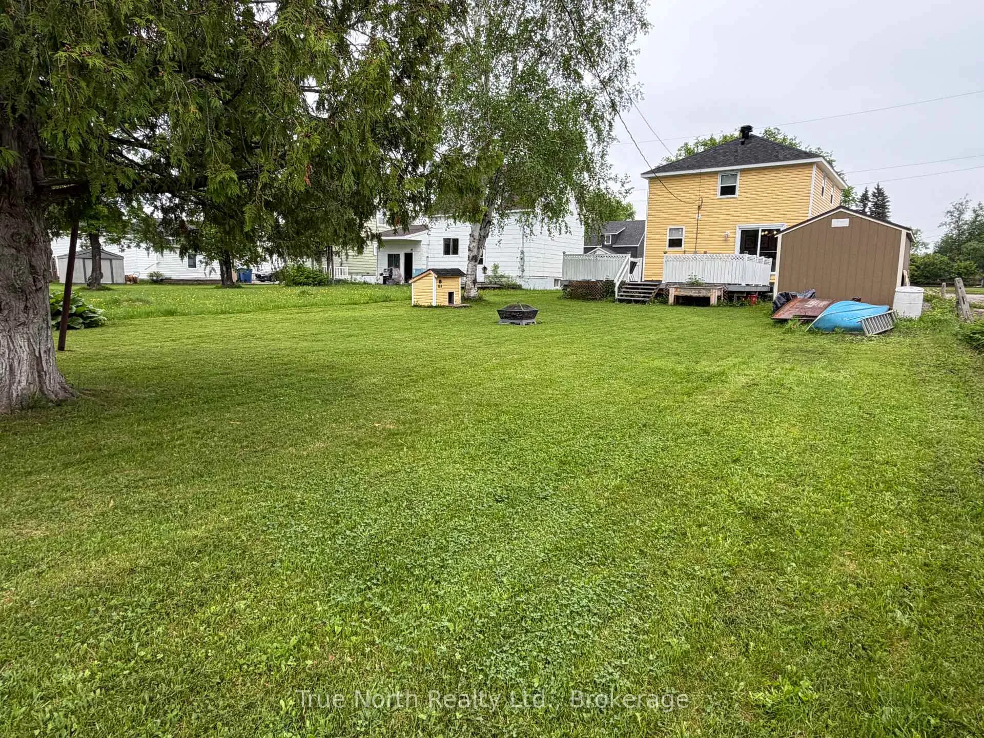 Photo 28 of 35 Devonshire Street, Kapuskasing — HOMEH