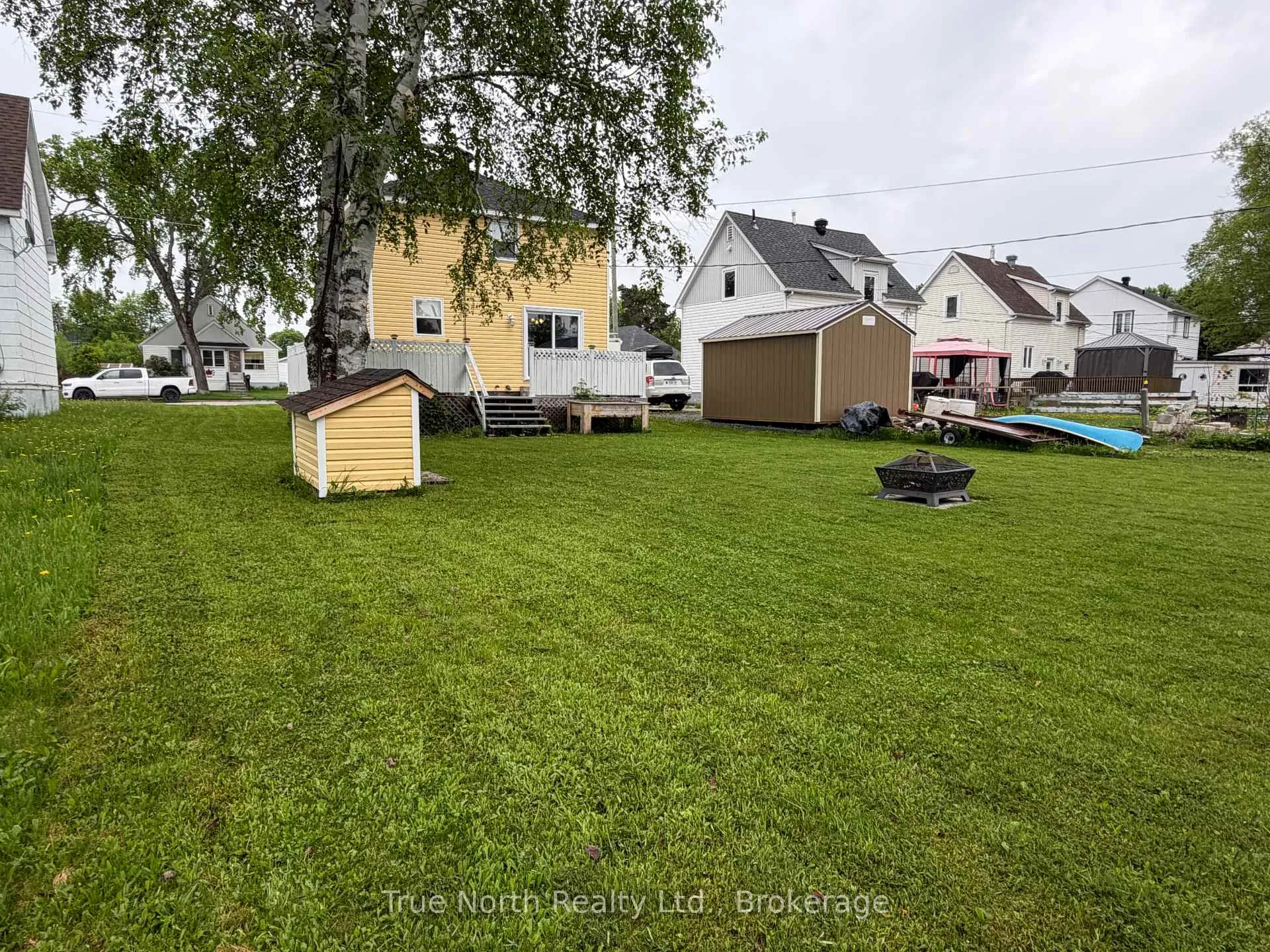 Photo 30 of 35 Devonshire Street, Kapuskasing — HOMEH
