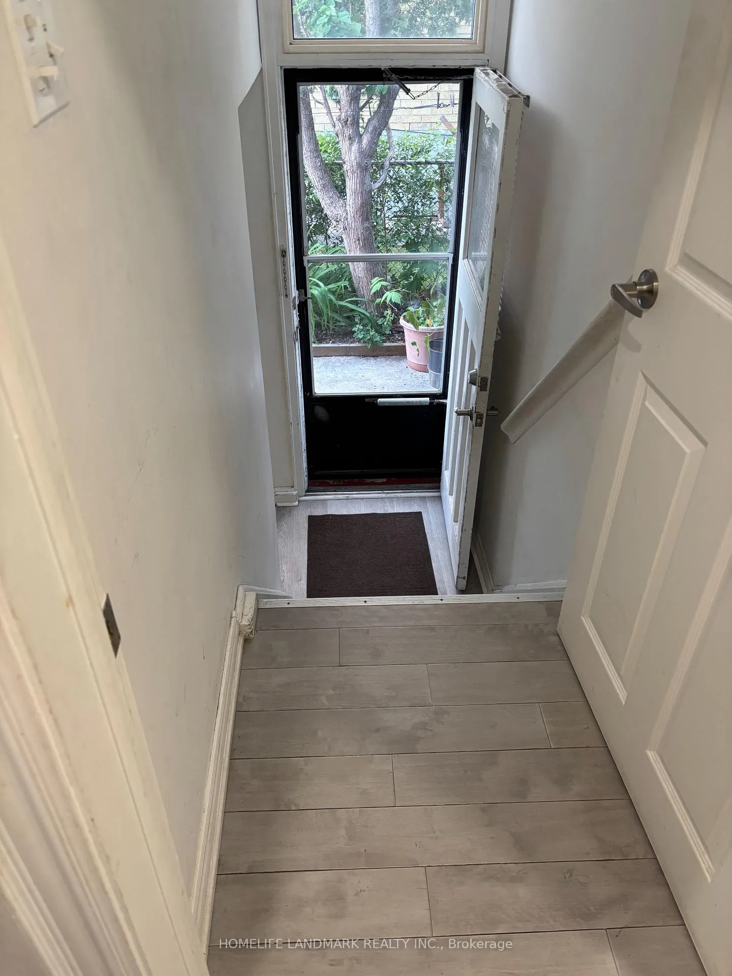 Photo 2 of Unit ( Lower ), 36 Neddie Drive, Scarborough, Tam O'Shanter-Sullivan — HOMEH