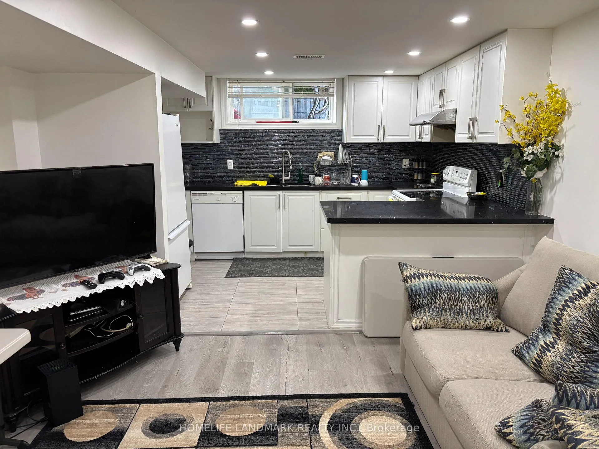 Photo 5 of Unit ( Lower ), 36 Neddie Drive, Scarborough, Tam O'Shanter-Sullivan — HOMEH