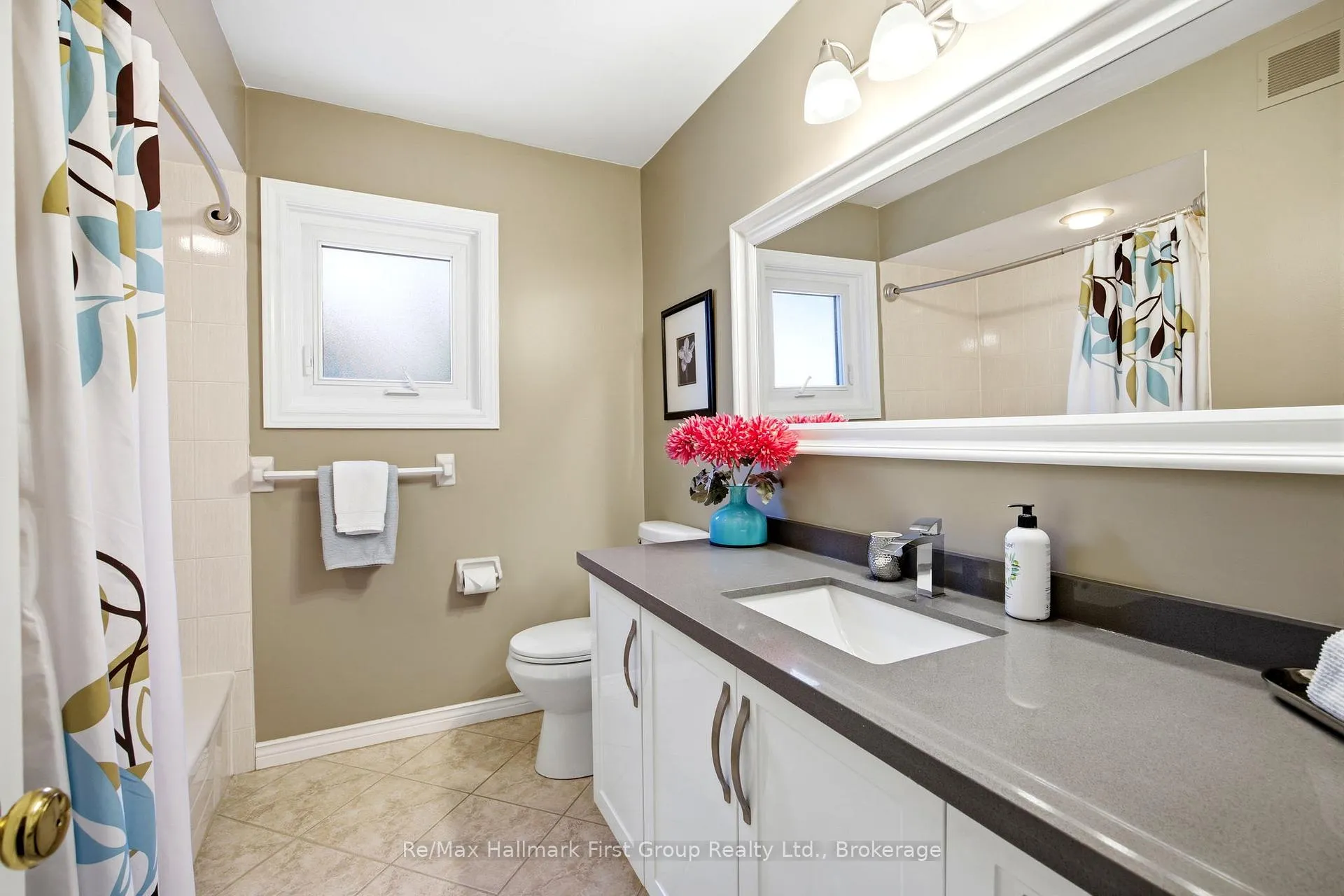 Photo 38 of 37 Kennett Drive, Whitby, Lynde Creek — HOMEH