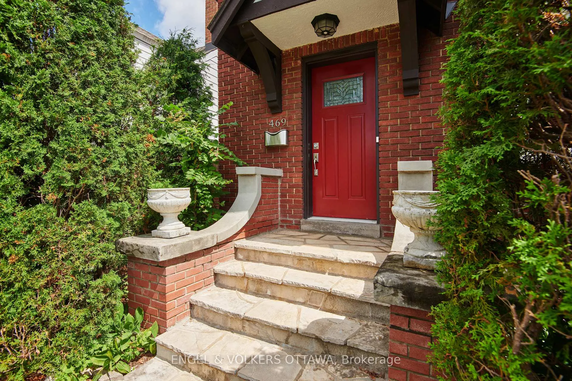 Photo 3 of 469 Island Park Drive, Ottawa, Ottawa West — HOMEH