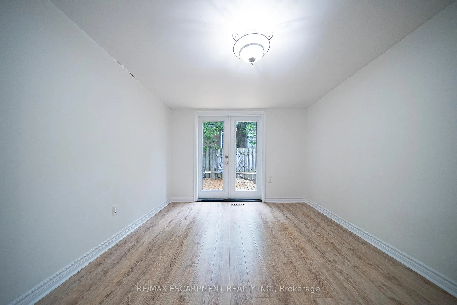 Photo 12 of 15 Margueretta Street, Brantford, Henderson-Sky Acres — HOMEH