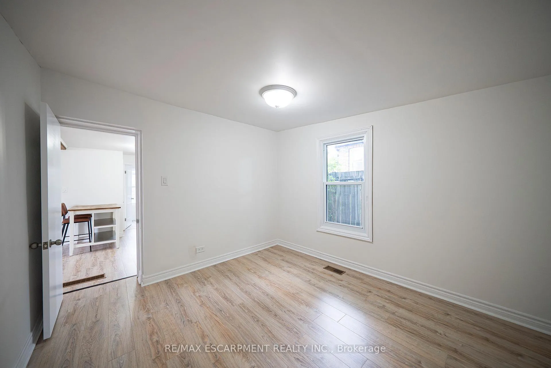 Photo 14 of 15 Margueretta Street, Brantford, Henderson-Sky Acres — HOMEH