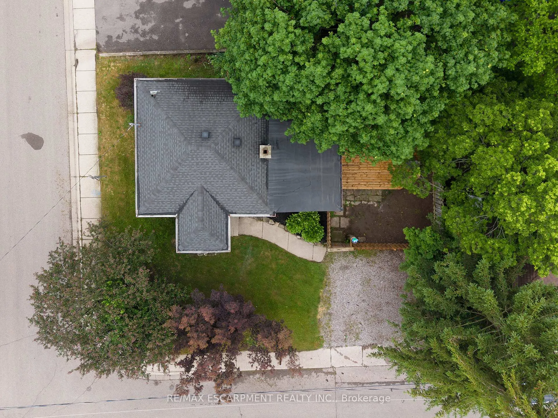 Photo 28 of 15 Margueretta Street, Brantford, Henderson-Sky Acres — HOMEH