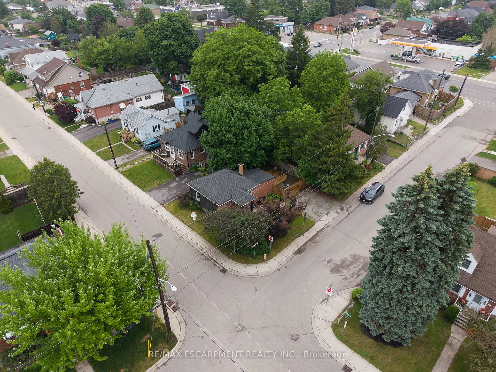 Photo 30 of 15 Margueretta Street, Brantford, Henderson-Sky Acres — HOMEH