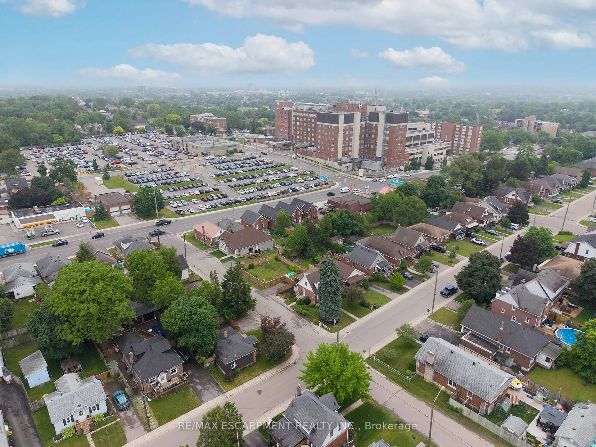 Photo 32 of 15 Margueretta Street, Brantford, Henderson-Sky Acres — HOMEH